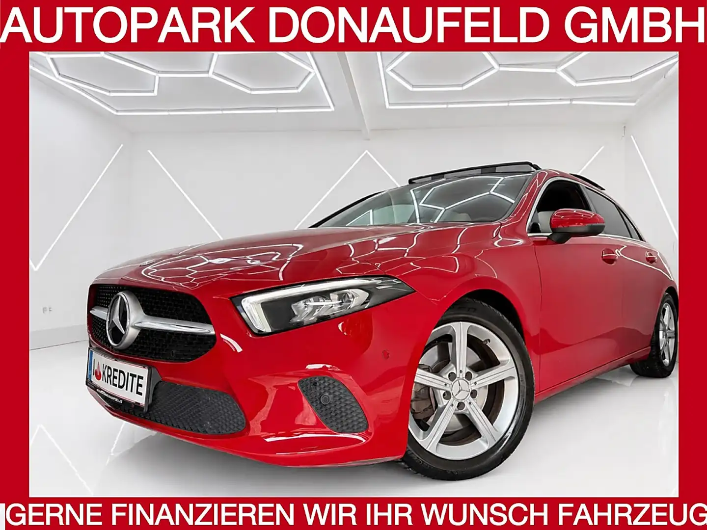 Mercedes-Benz A 220 Limousine 4MATIC Aut. -ERSTBESITZ--AMBIENTE BEL... Rot - 1