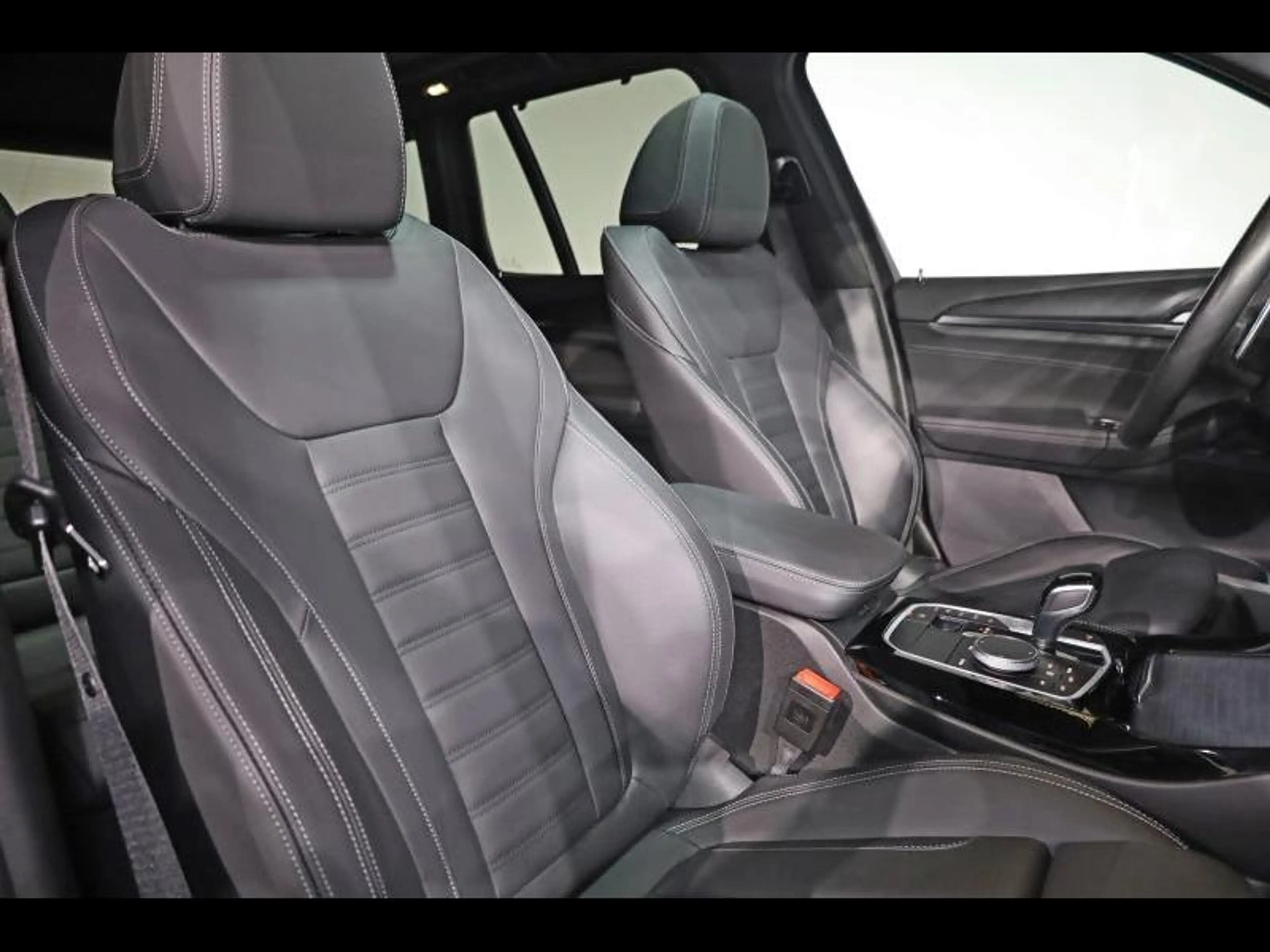 BMW X3 xDrive20i Kit M Sport — photo 11