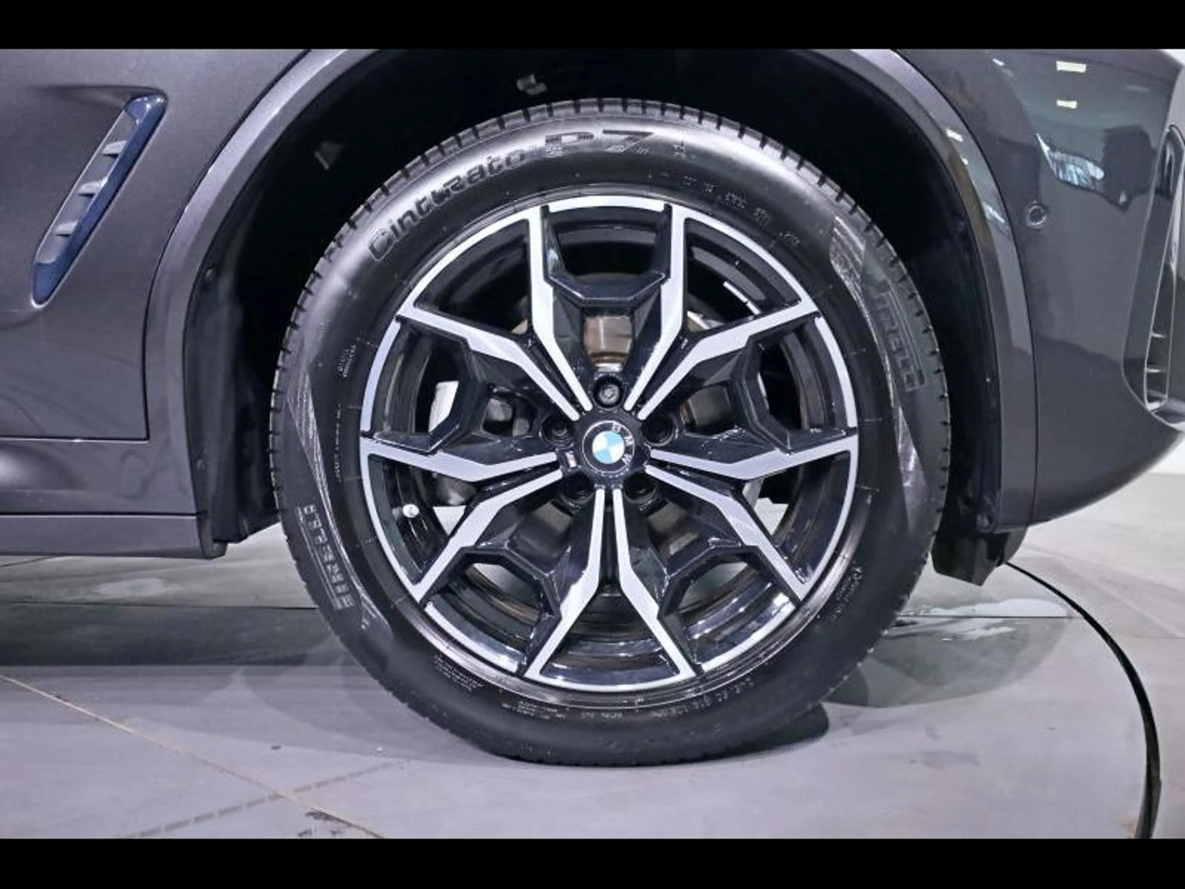 BMW X3 xDrive20i Kit M Sport — photo 8