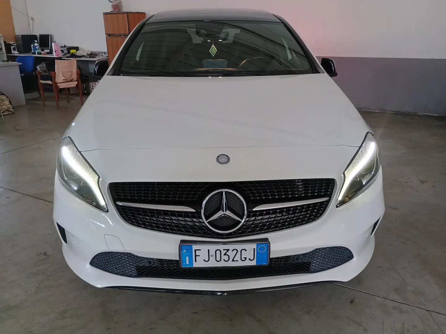 Mercedes-Benz A 200 A 200 d Sport Activity edition 4matic auto Bianco - 2