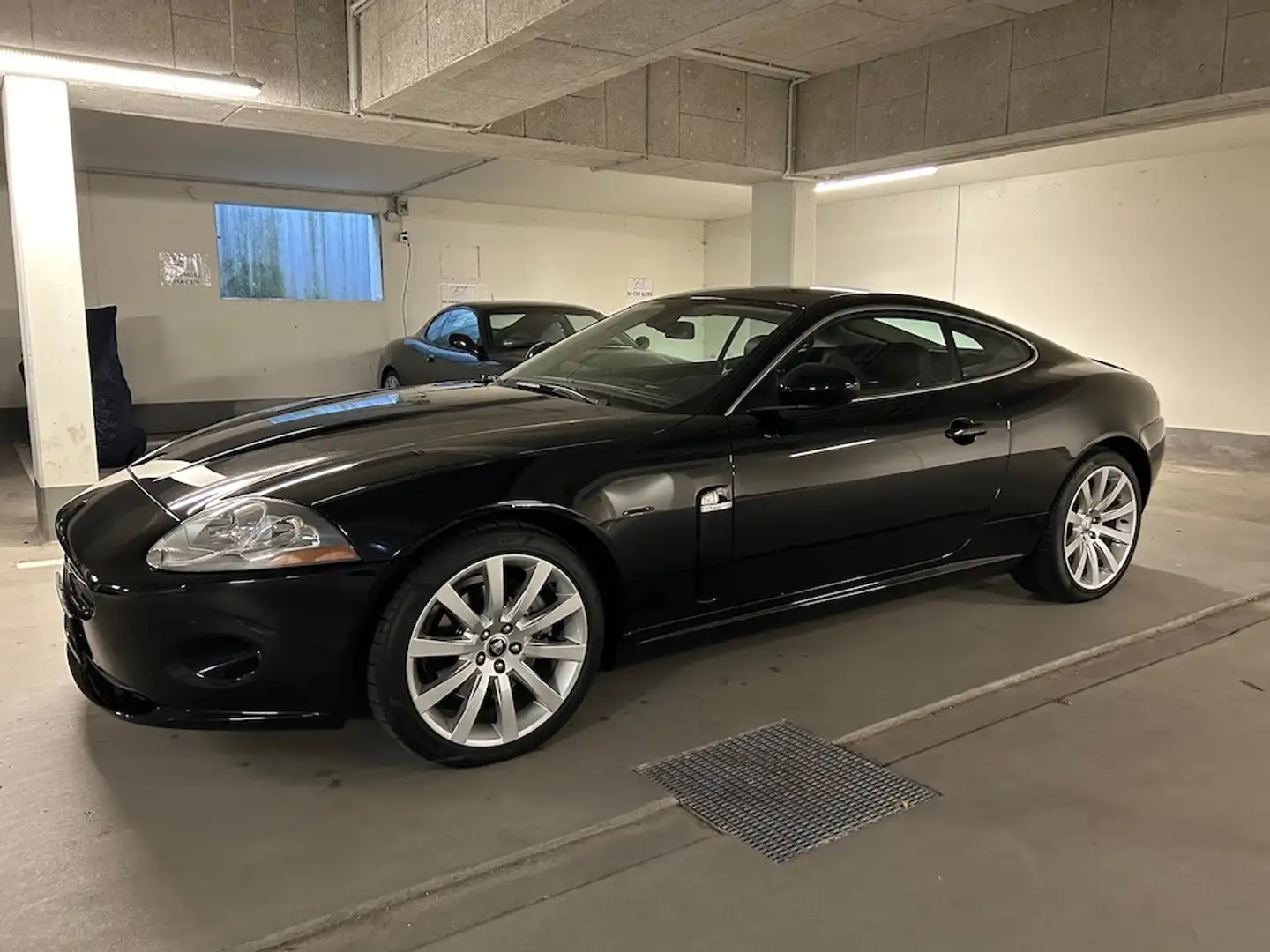 Jaguar XK 4.2 MY 2008 **Service neu**Topzustand Negro - 1