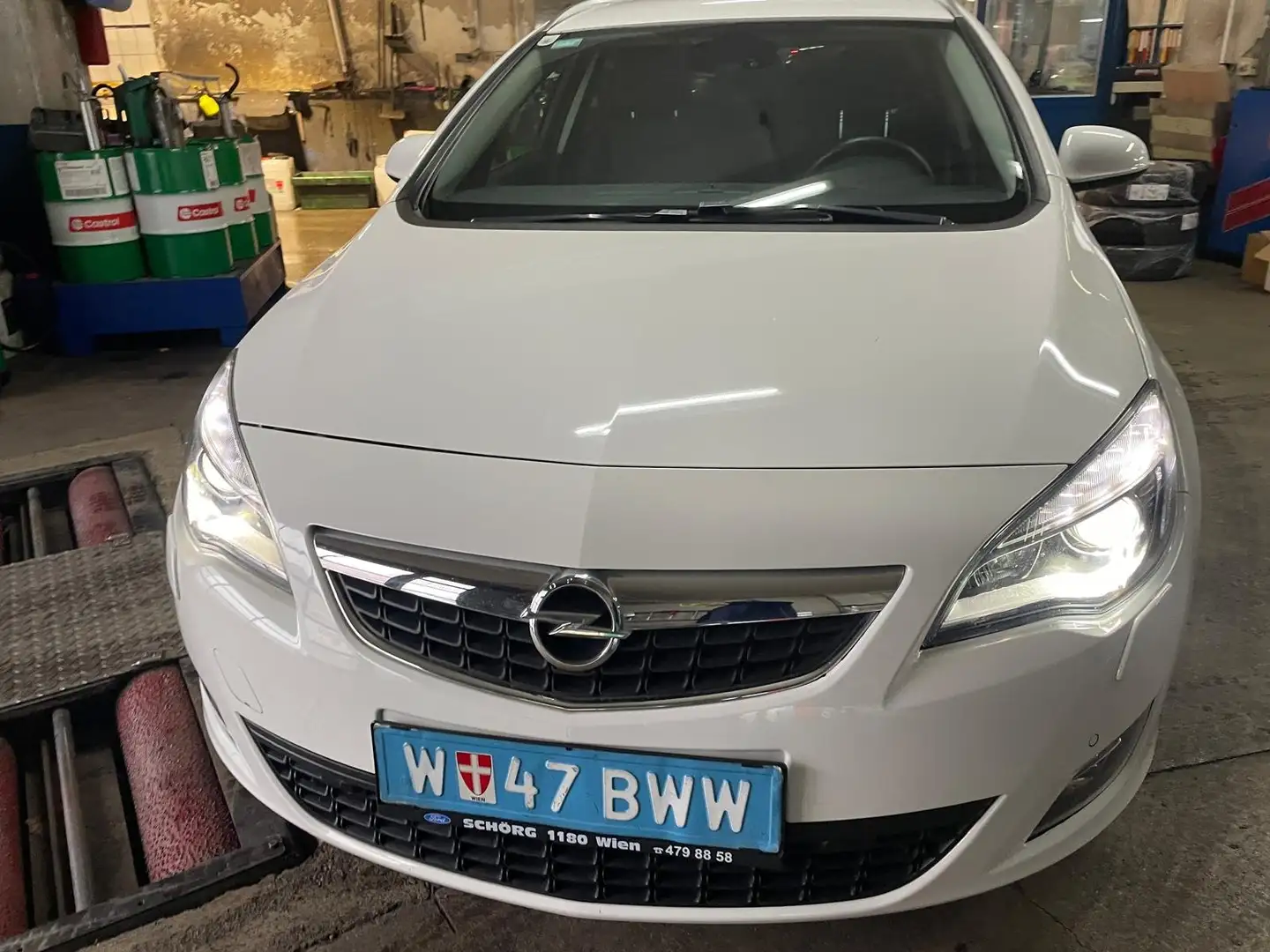 Opel Astra Innovation Blanc - 2