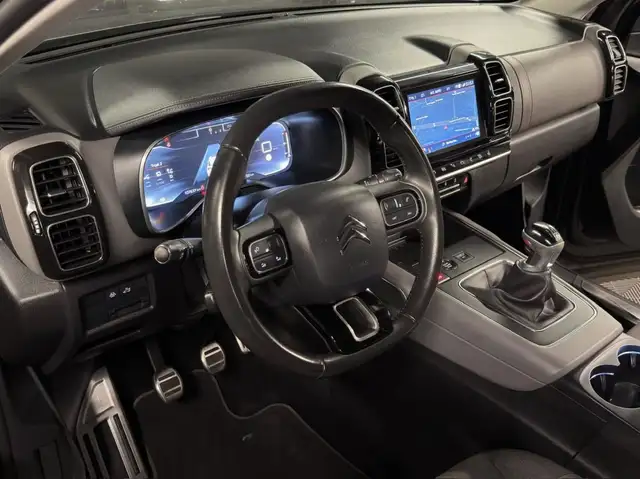 Citroen C5 Aircross view 10