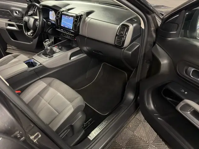 Citroen C5 Aircross view 14