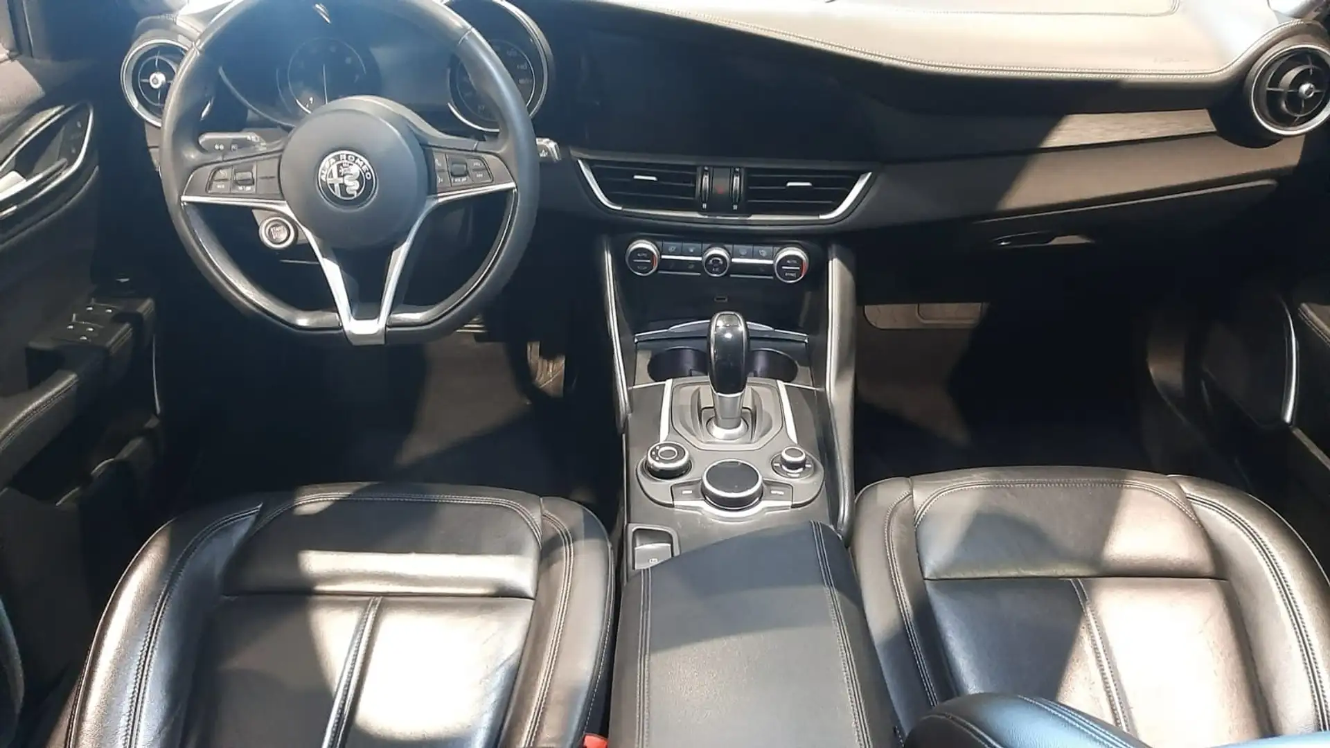 Alfa Romeo Giulia 2.0 T AWD Veloce Q4! Rot - 2
