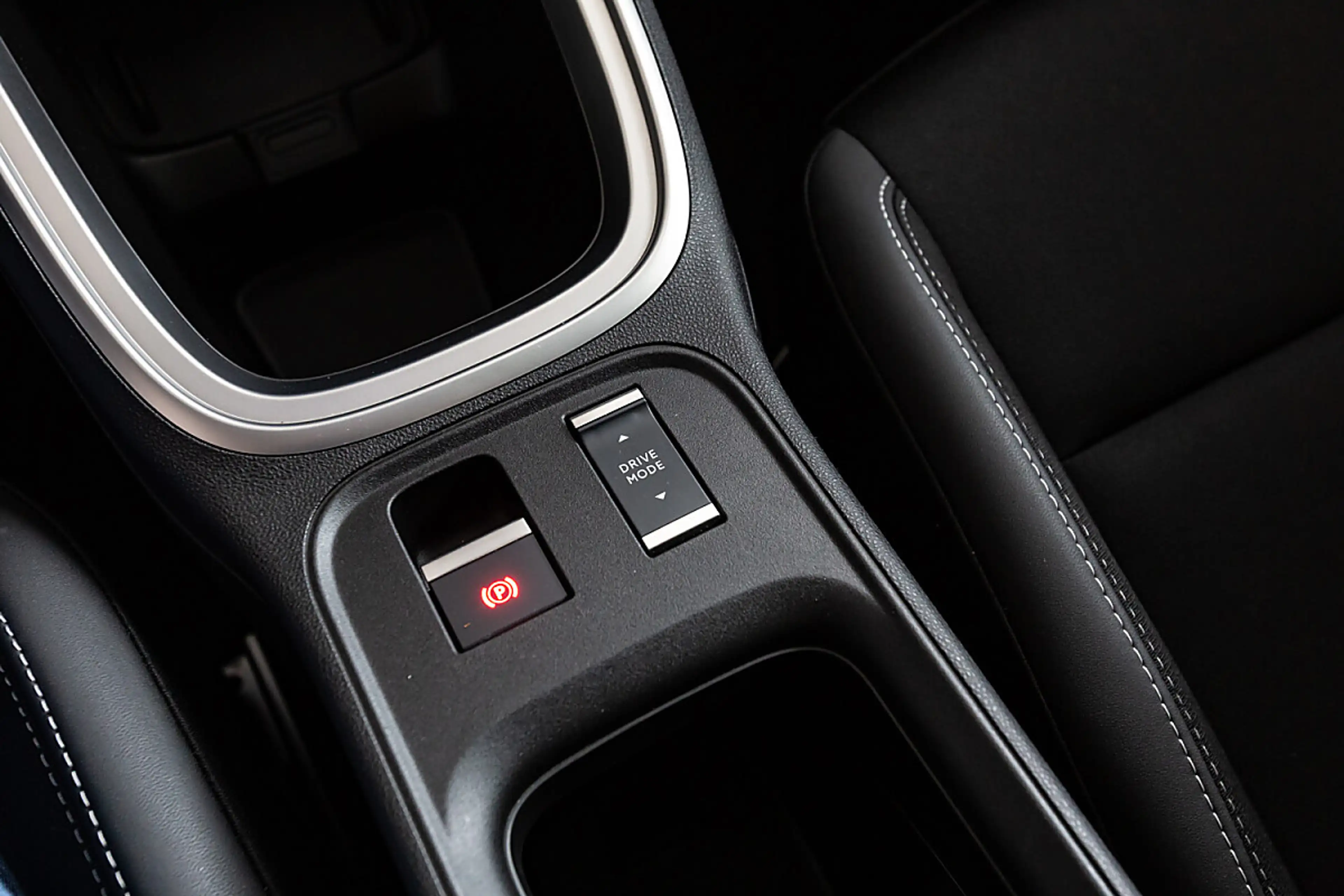 Jeep Avenger BEV 54kWh Altitude — photo 10