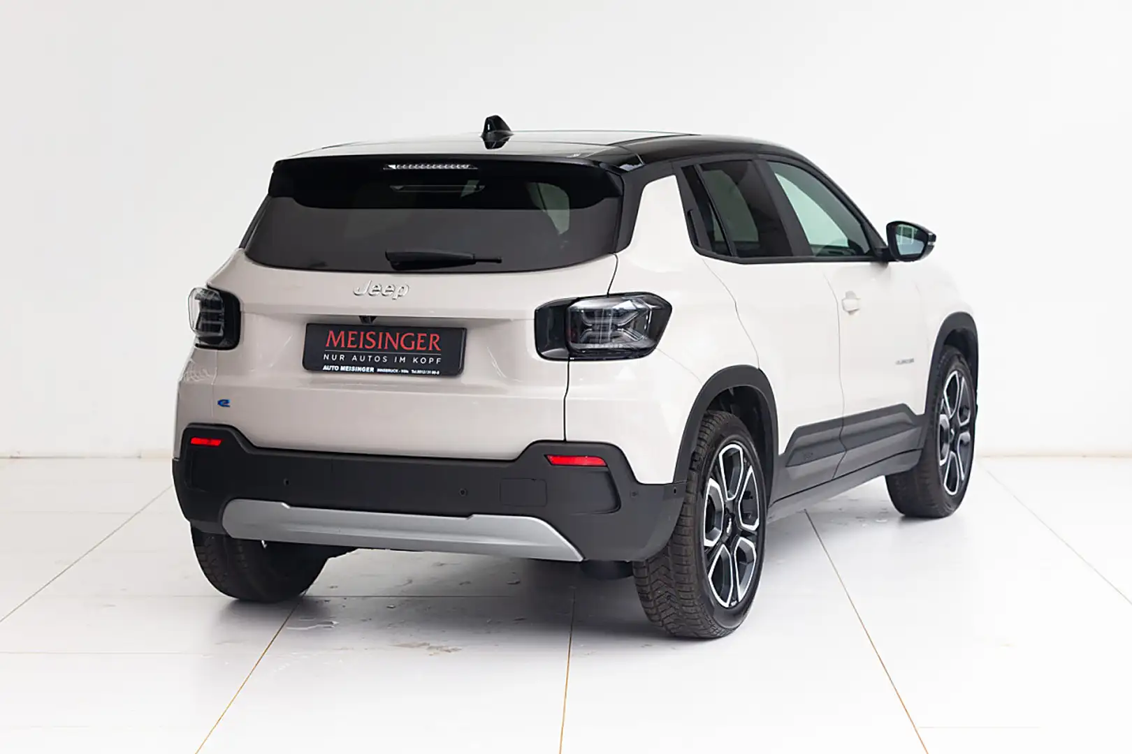 Jeep Avenger BEV 54kWh Altitude Beige - 2