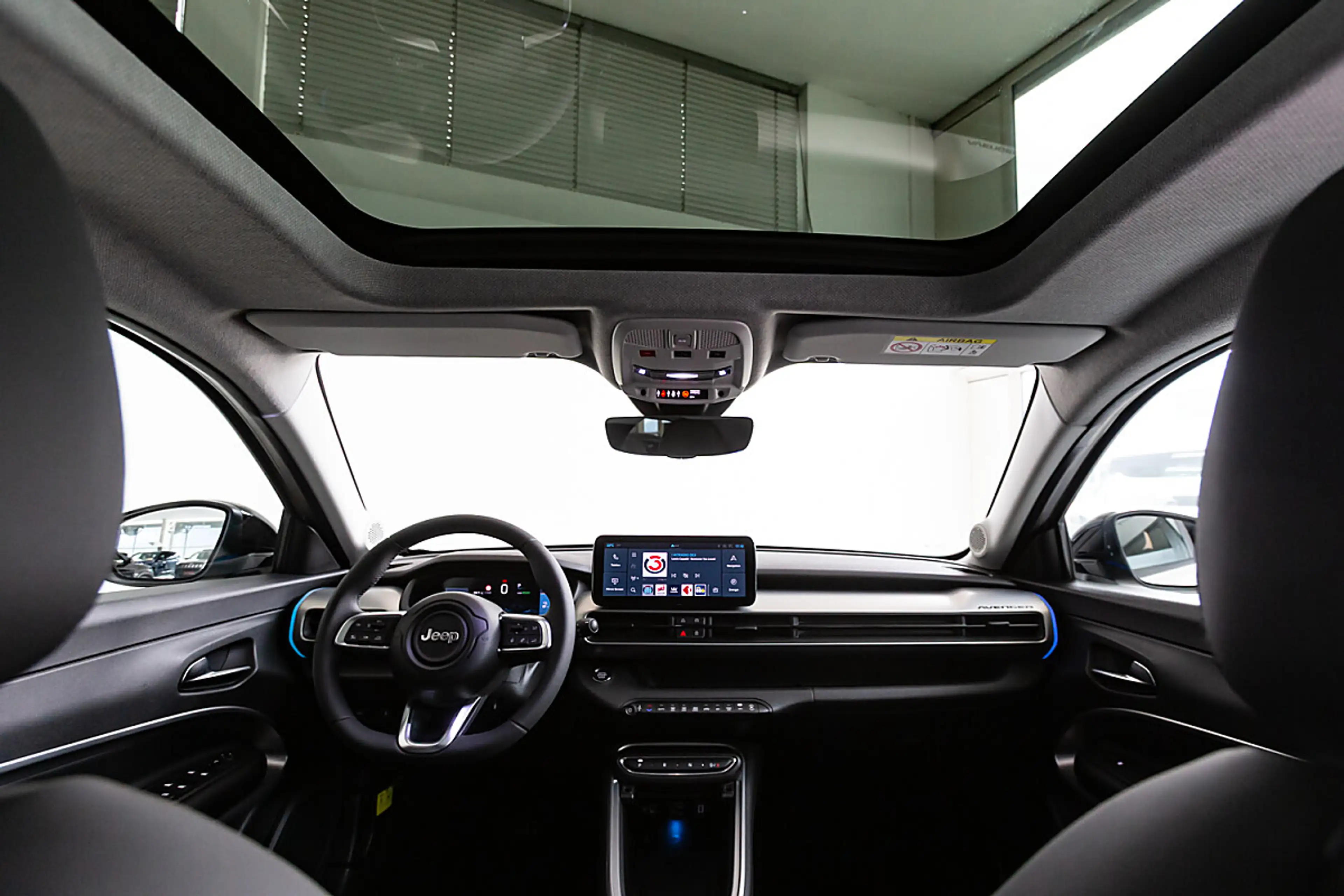 Jeep Avenger BEV 54kWh Altitude — photo 15