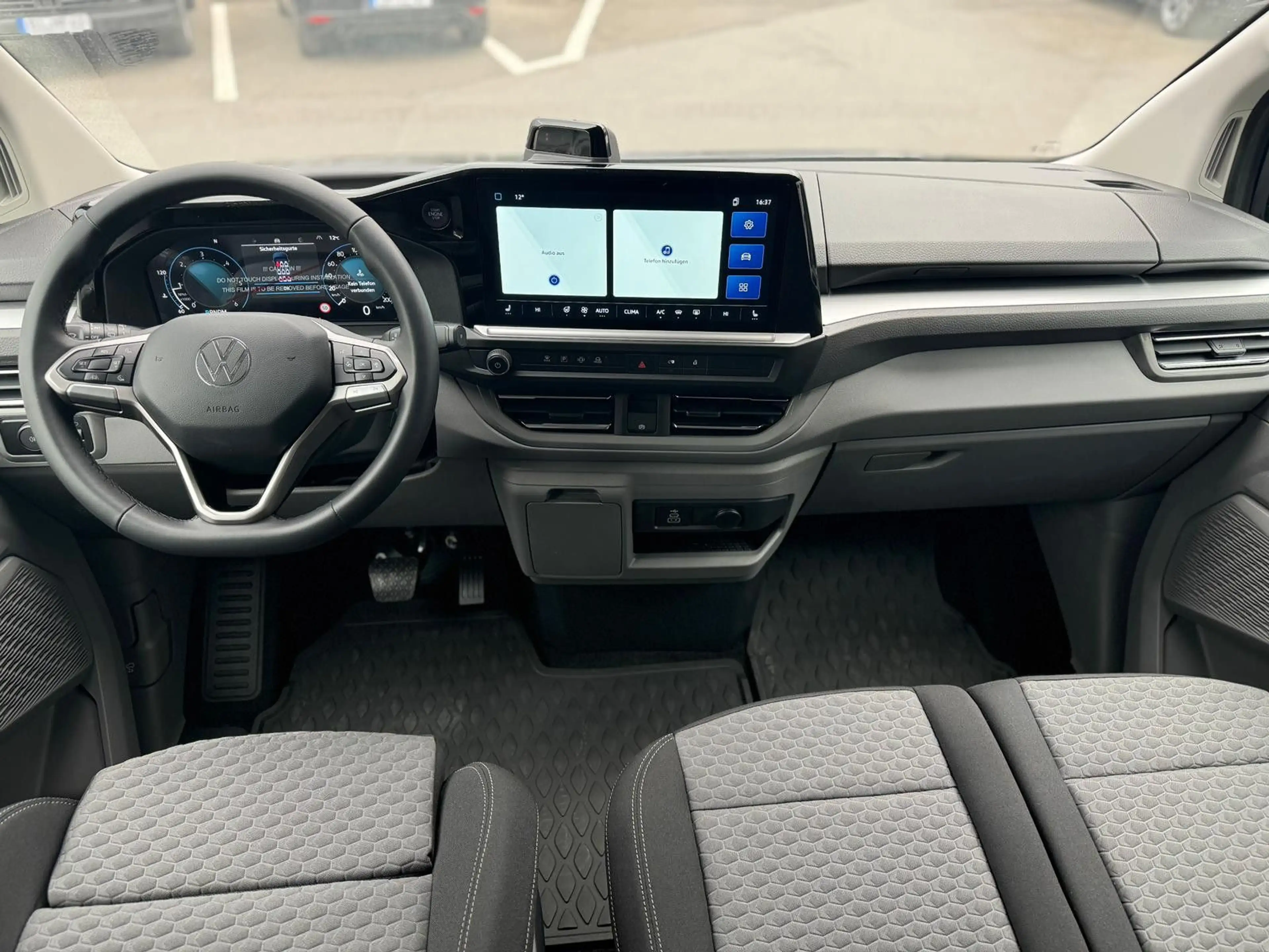Volkswagen T7 Caravelle T7 CARAVELLE 2.0 TDI DSG LIFE LR 9-SITZER SOFORT — photo 14