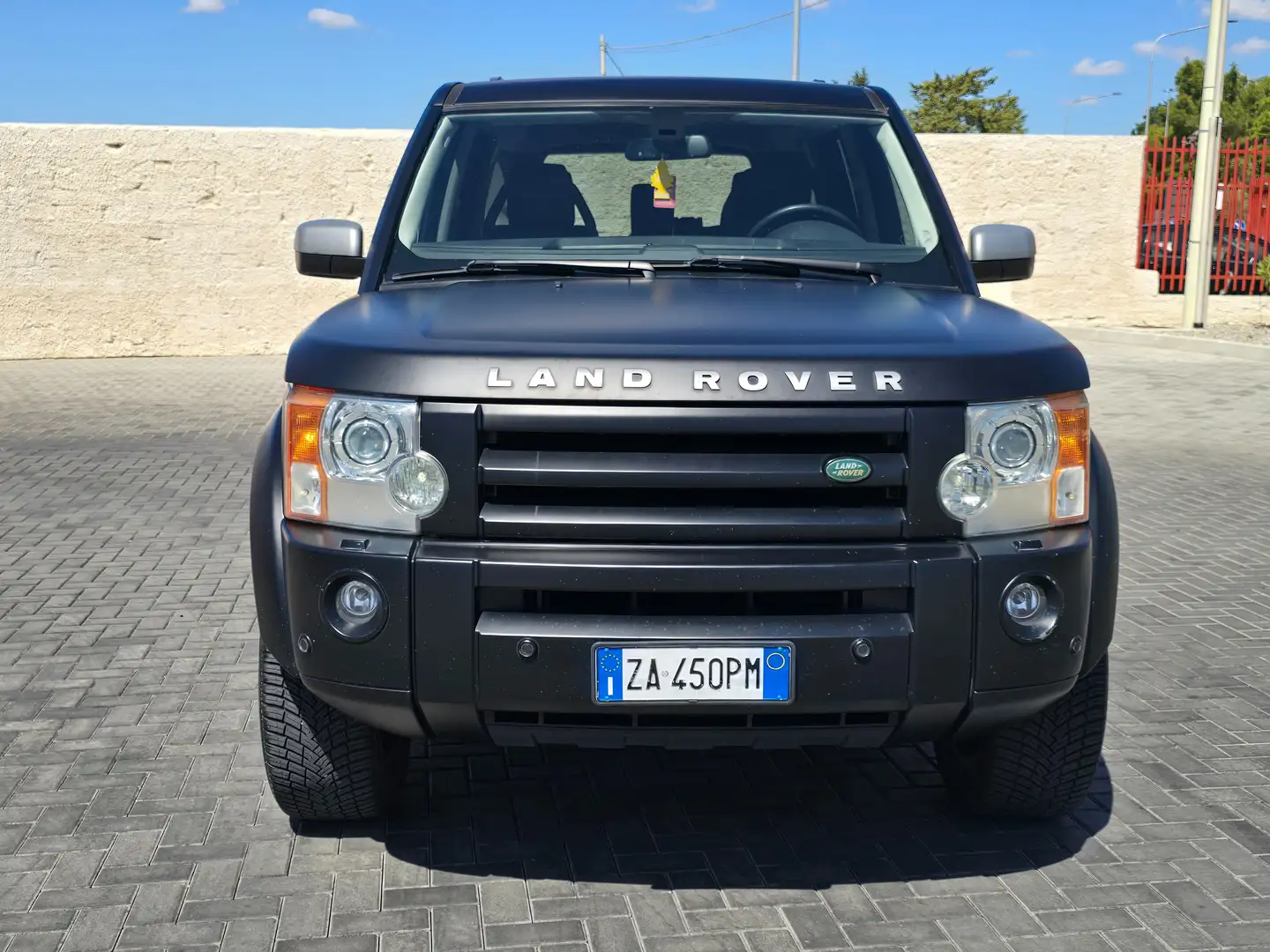 Land Rover Discovery Discovery III 2.7 tdV6 HSE Schwarz - 2