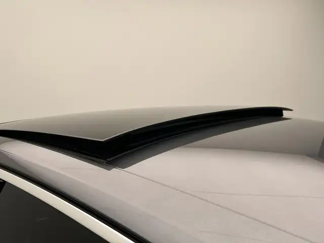 Audi Q3 view 30