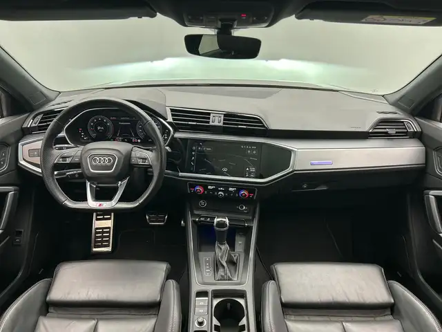 Audi Q3 view 2