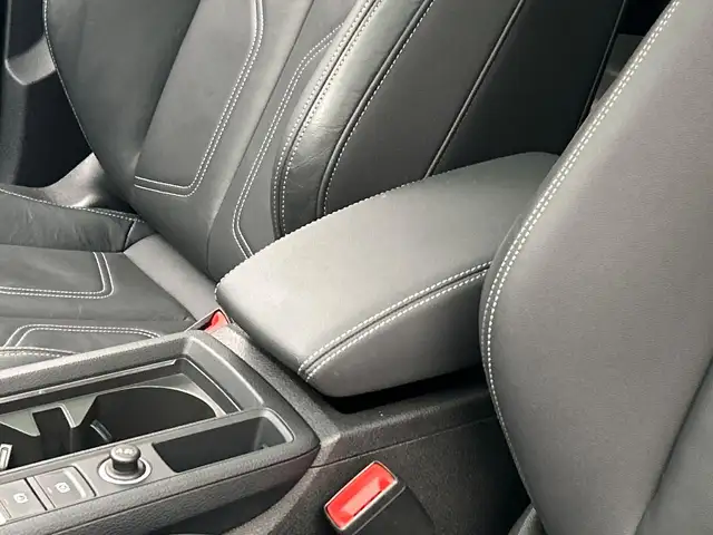 Audi Q3 view 27