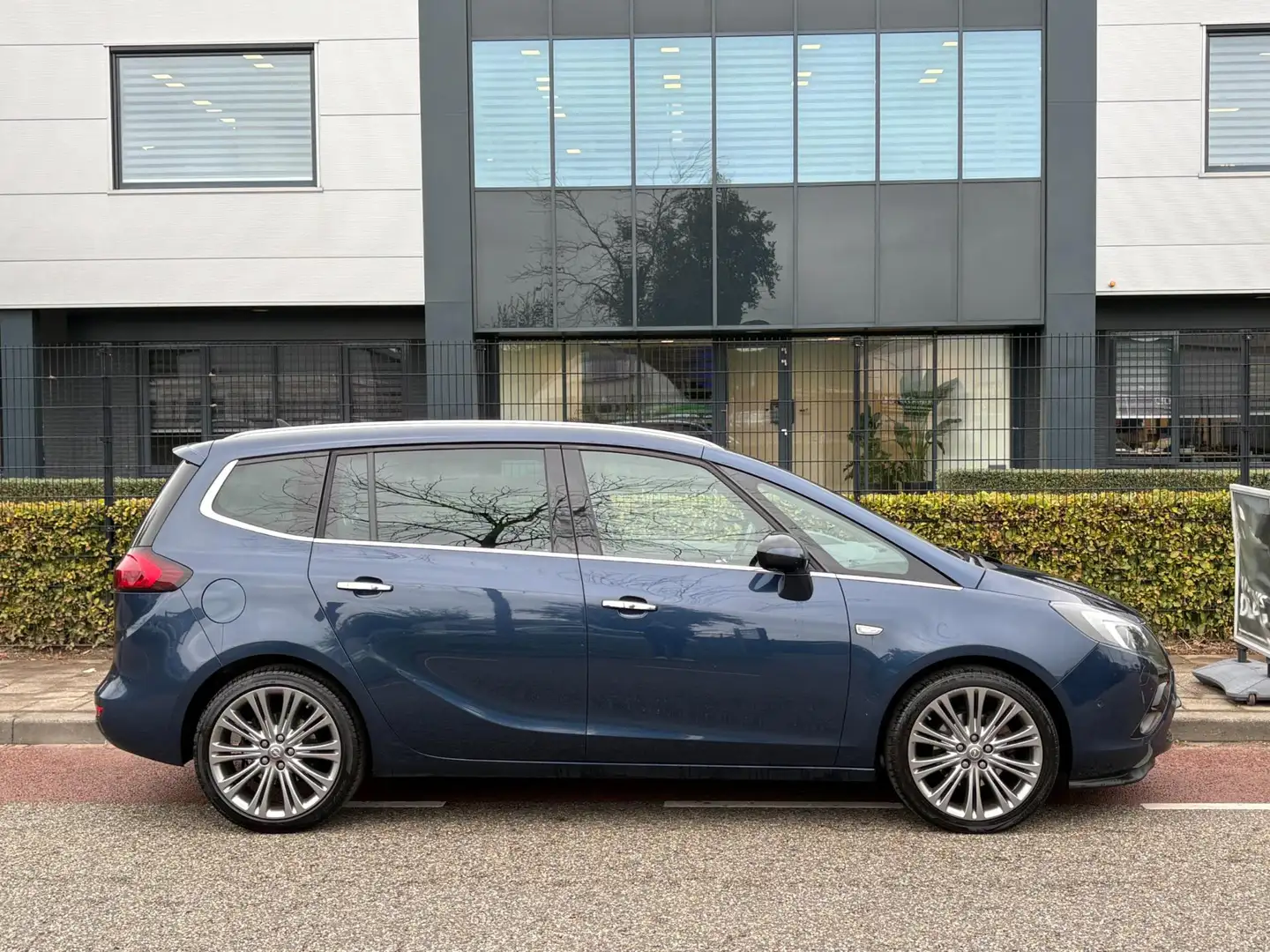 Opel Zafira Tourer 1.4 Cosmo 7p. Voll Leder Cruise/climate control na Blauw - 2