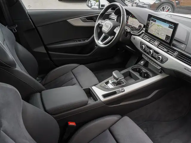 Audi A4 view 9
