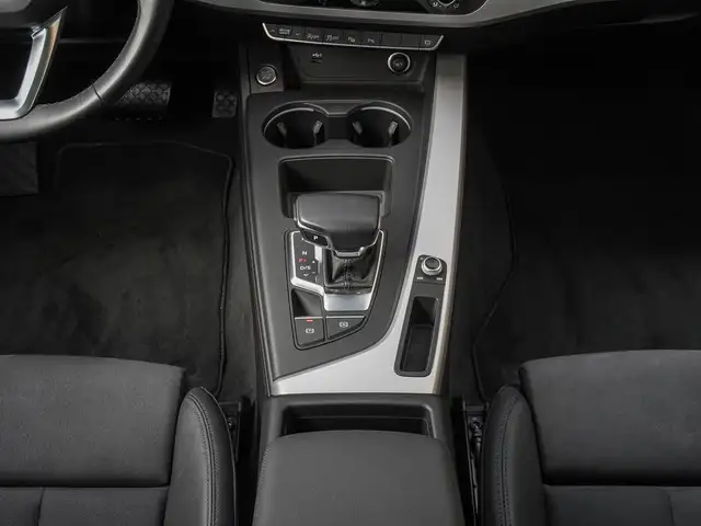 Audi A4 view 15