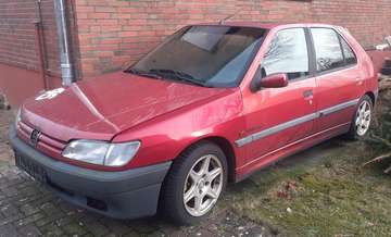 S16