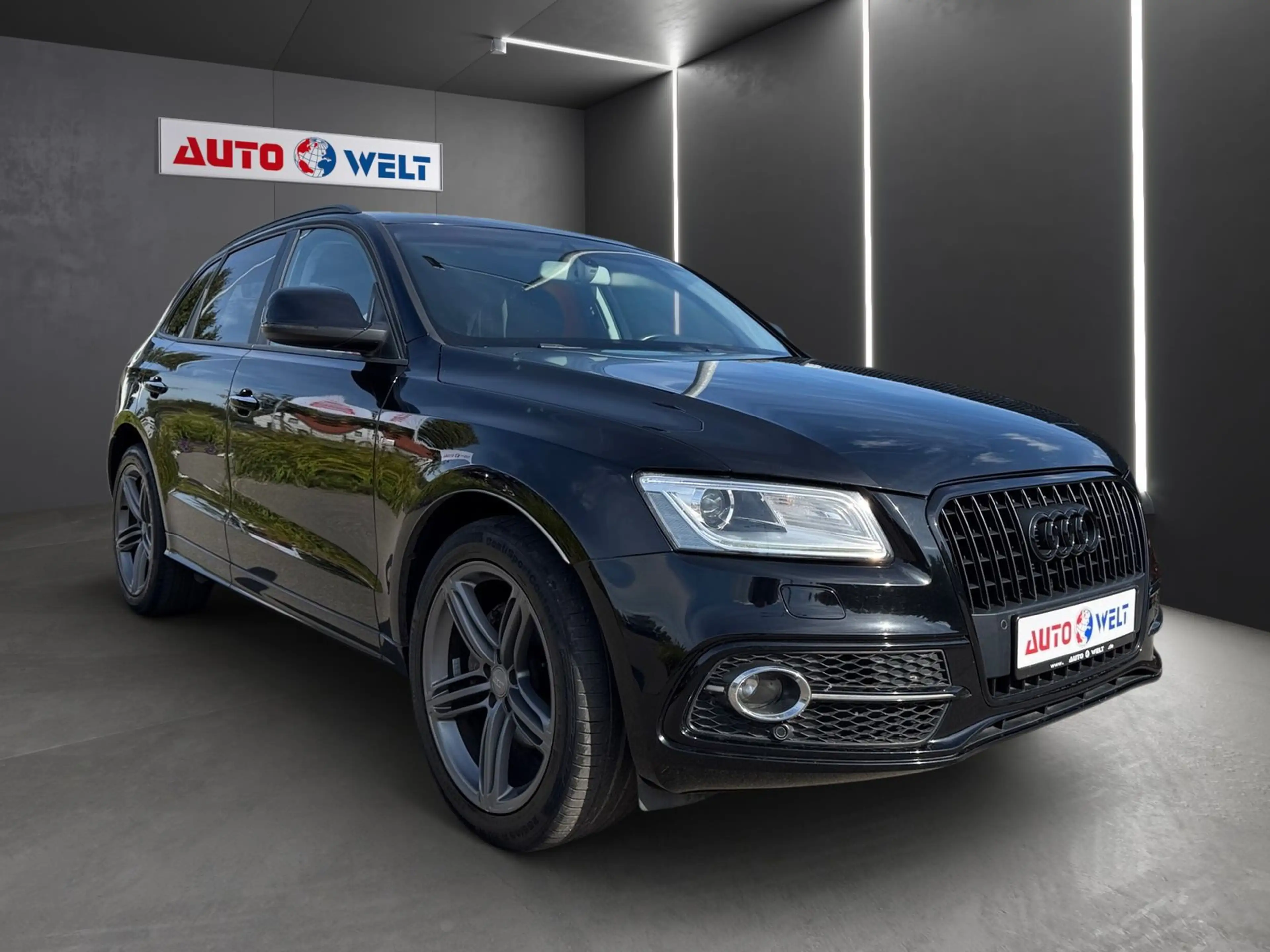 Audi Q5 2.0 TDI Xenon Sitzheizung Klimaaut. PDC AUX — photo 2