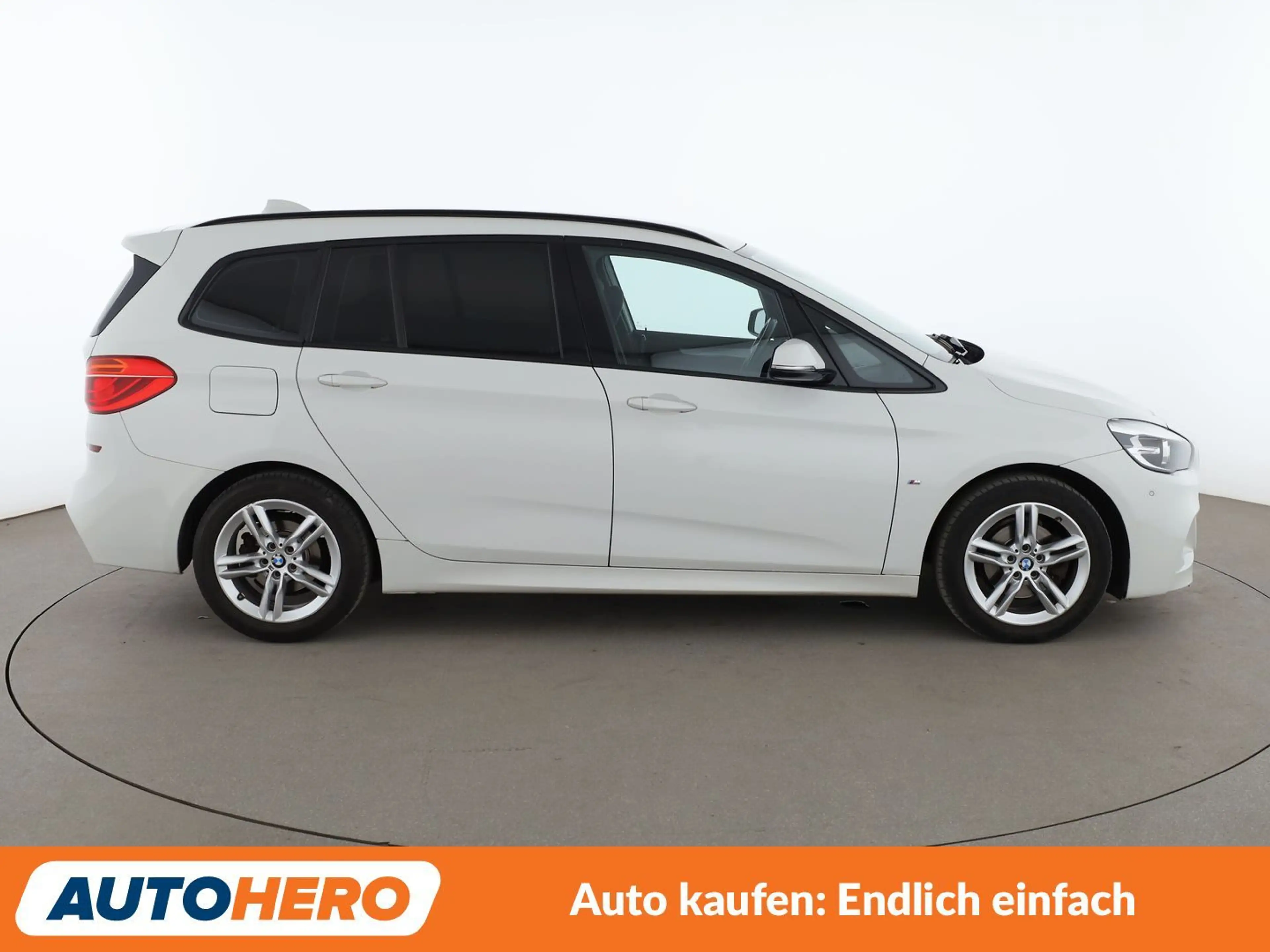 BMW 216 216i Gran Tourer M Sport *NAVI*TEMPO*PDC*SHZ* — photo 7
