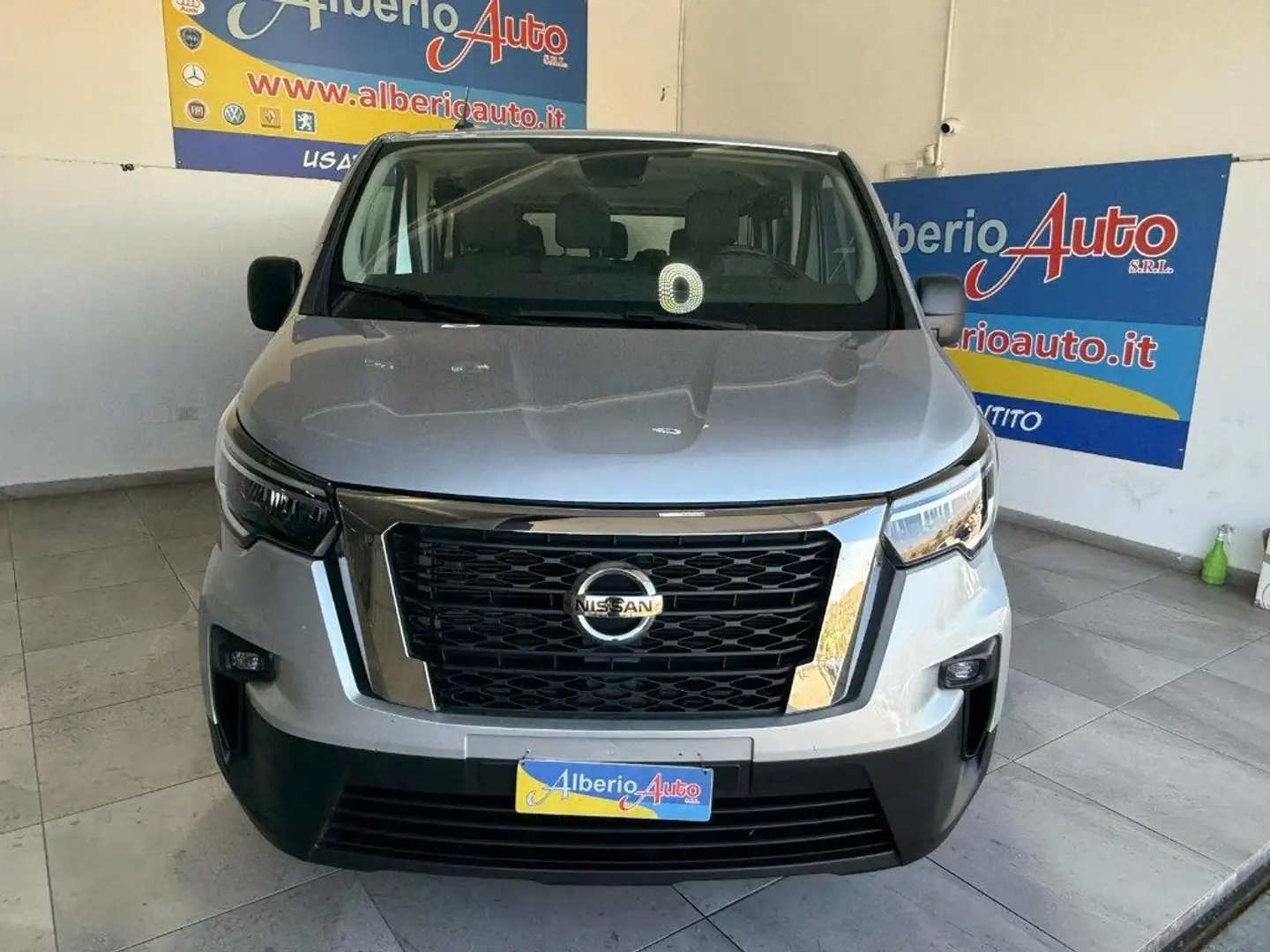 Nissan NV300 2.0 dCi 150CV PL-TN Bus PASSOLUNGO 9 POSTI + IVA Argintiu - 2