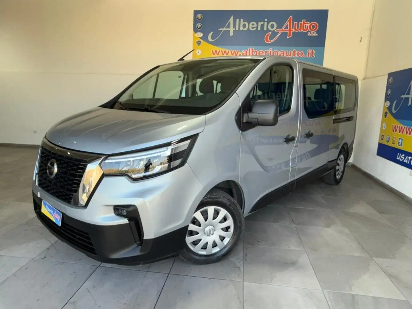 Nissan NV300 2.0 dCi 150CV PL-TN Bus PASSOLUNGO 9 POSTI + IVA Argintiu - 1