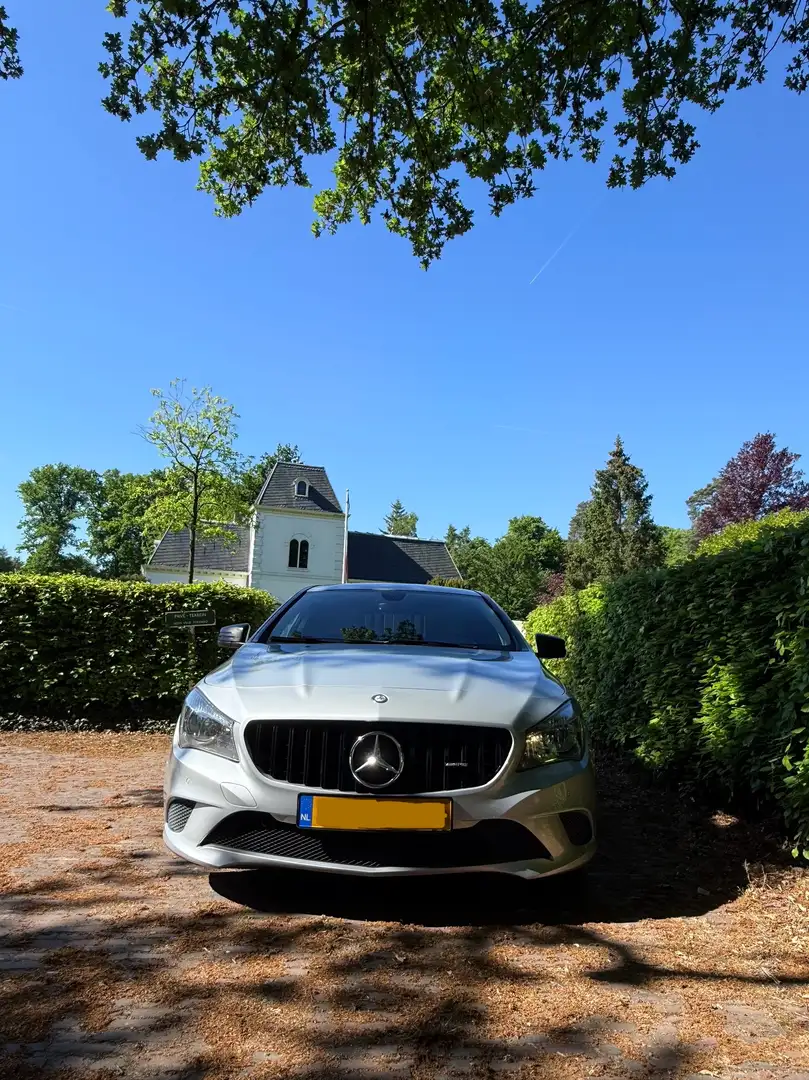 Mercedes-Benz CLA 220 amg Grijs - 2
