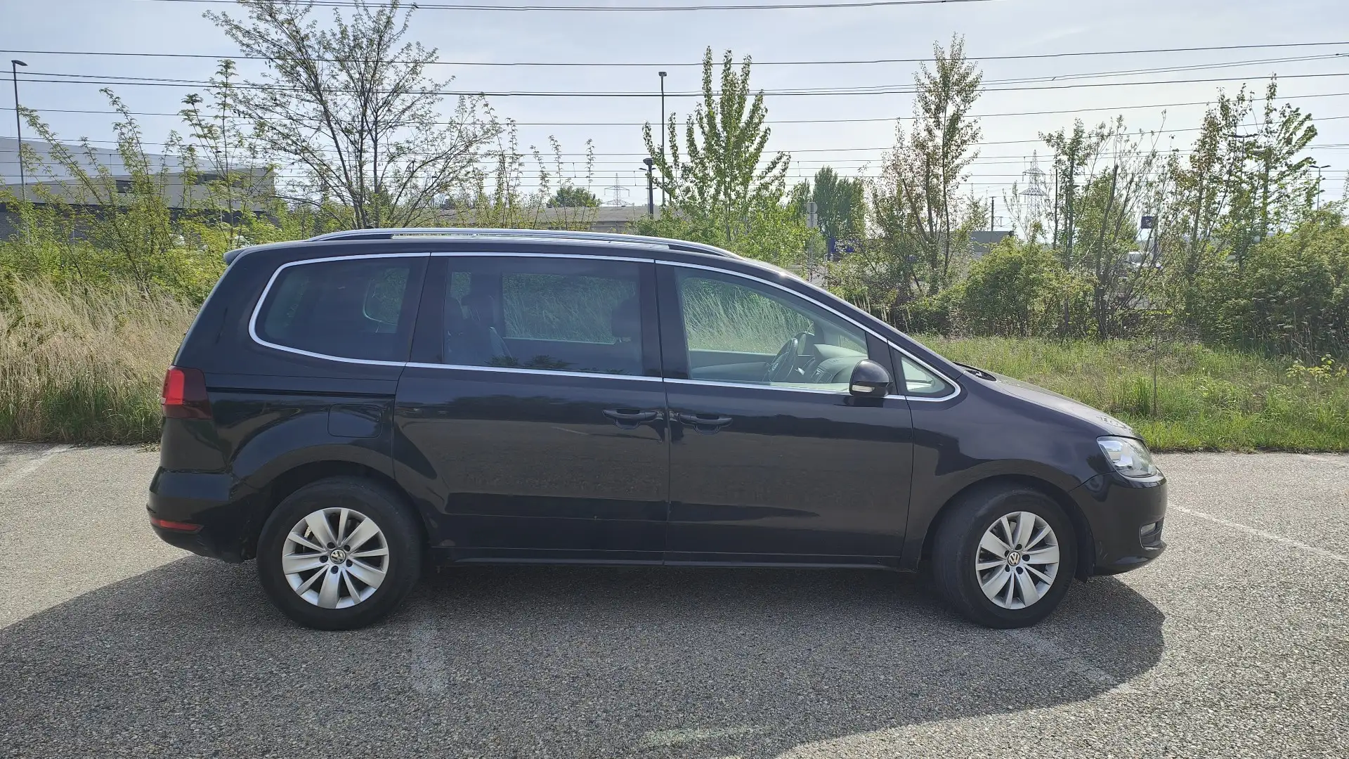 Volkswagen Sharan 2.0 TDI*DSG*7 Sitze*Automatik*Panorama K Schwarz - 1