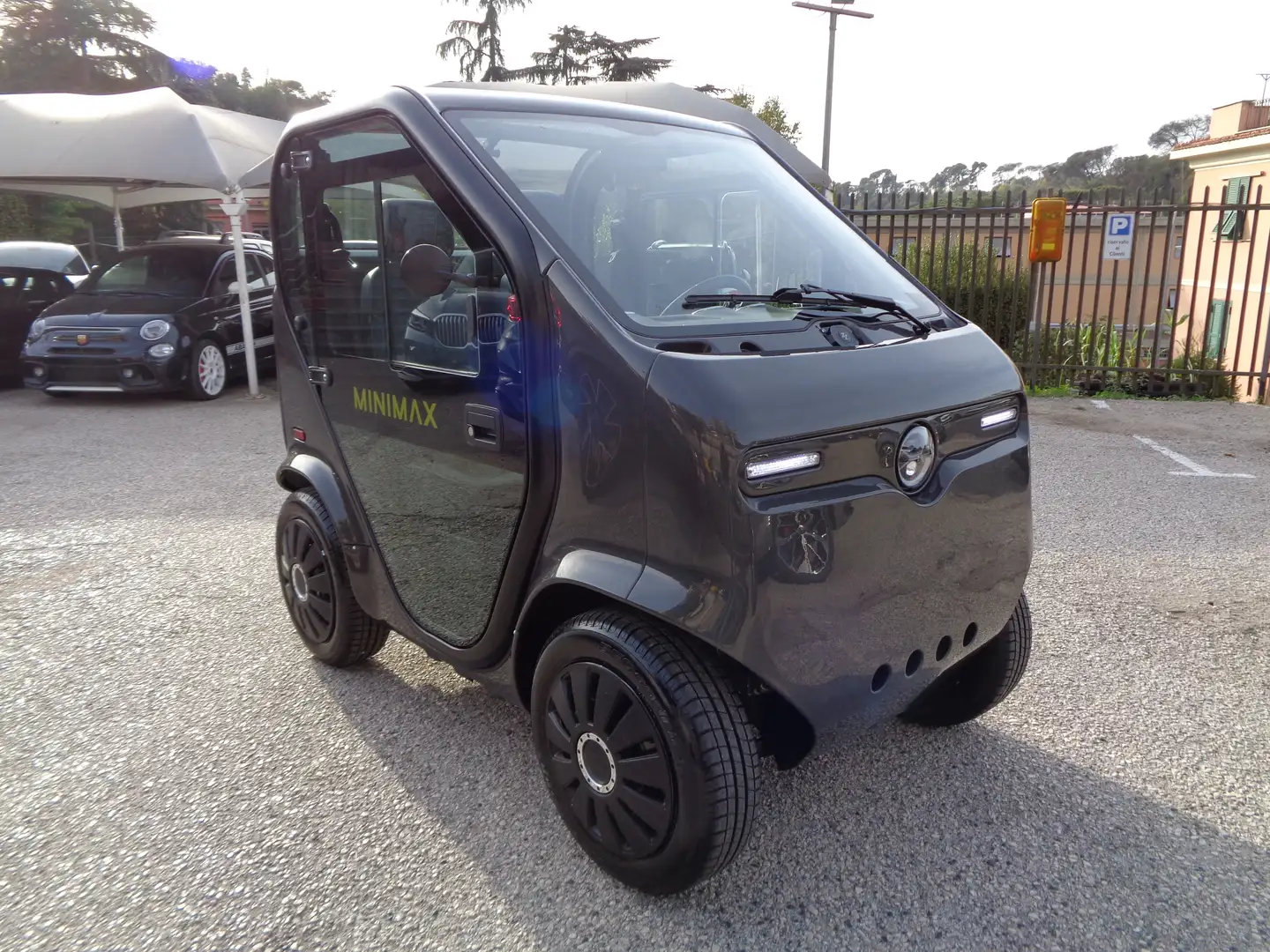Tazzari EV Sonstige MINIMAX L6 Grau - 1