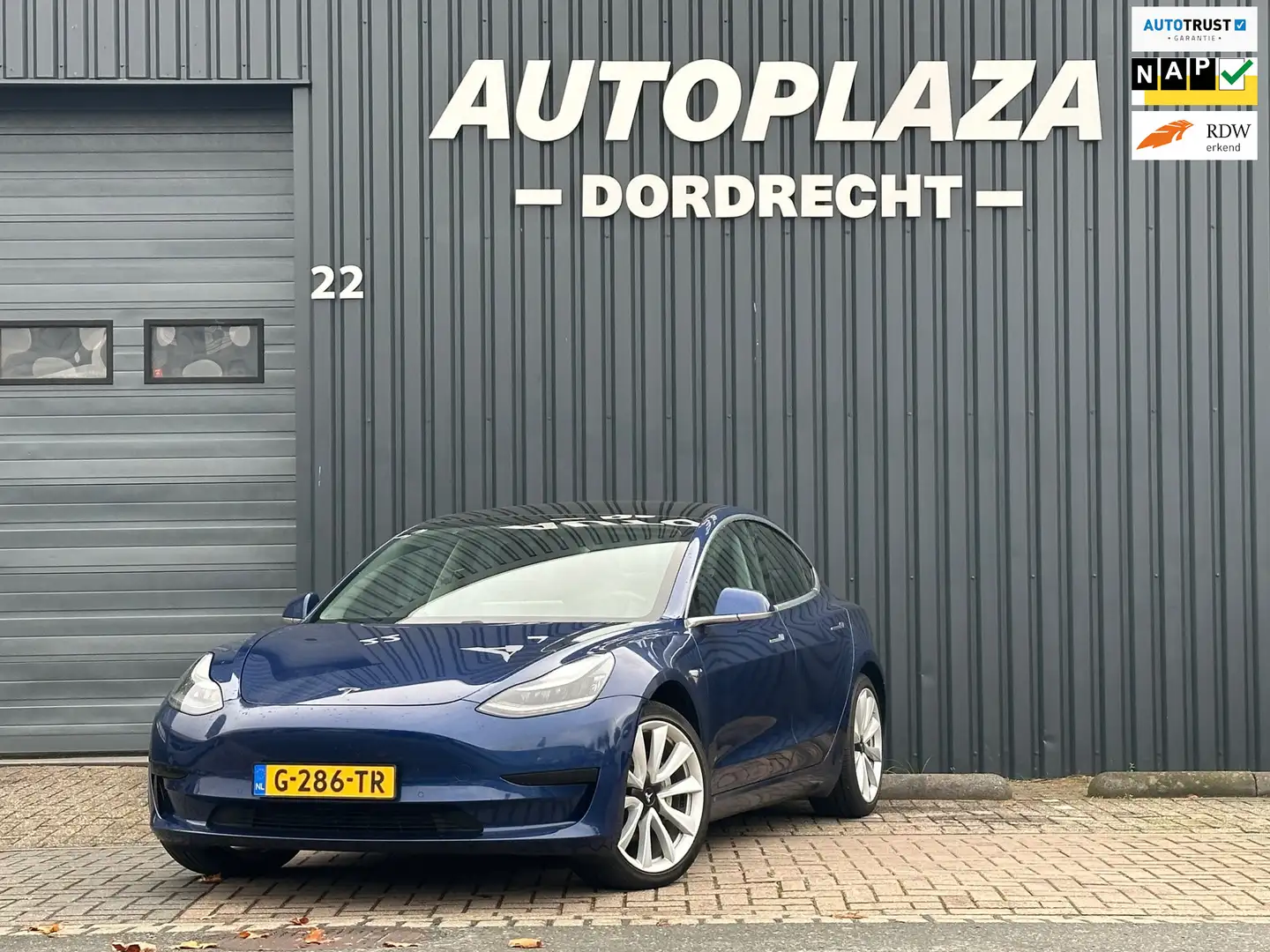 Tesla Model 3 Standard RWD Plus 60 kWh Blauw - 1