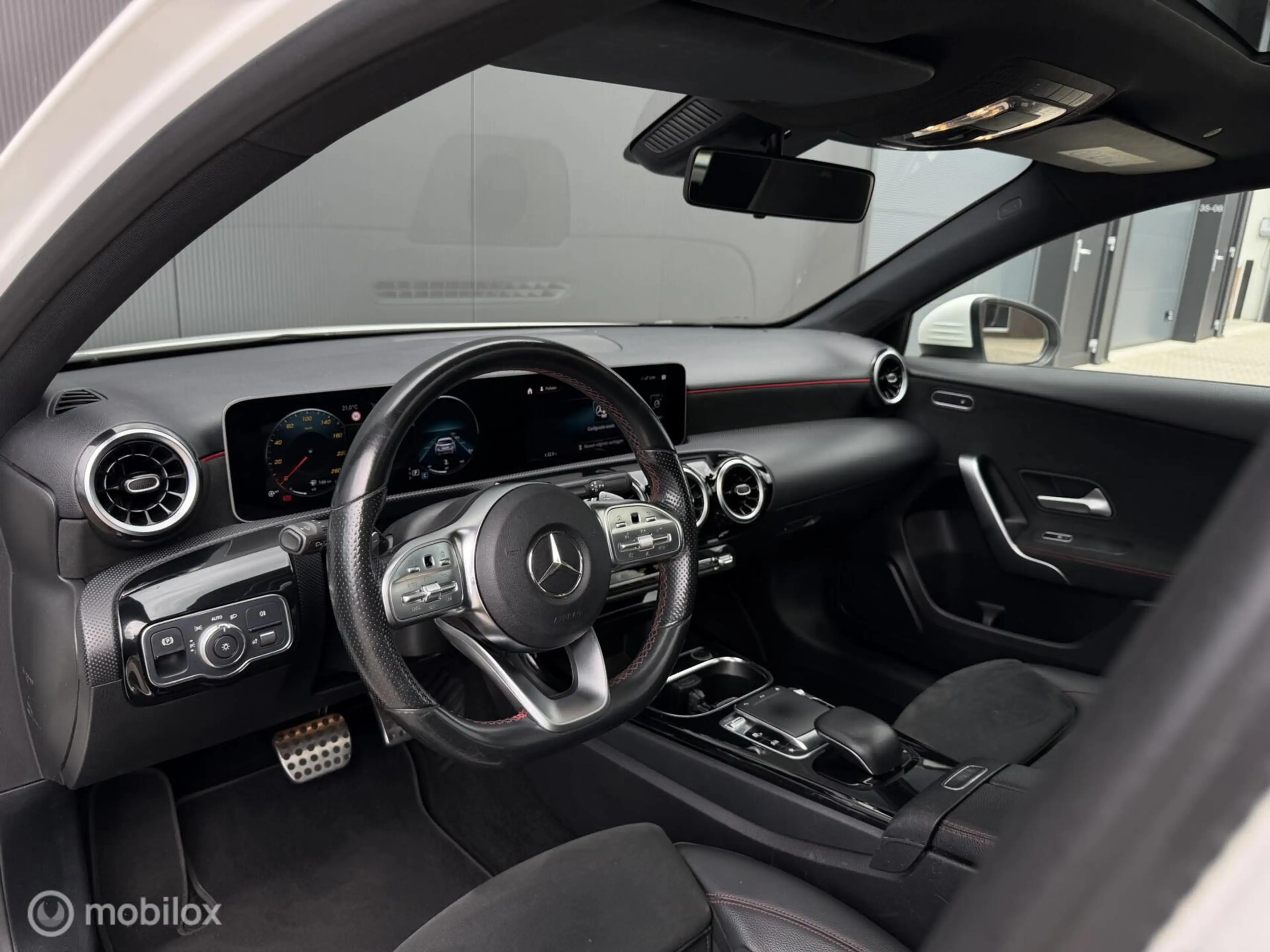 Mercedes-Benz A 200 AMG/Pano/Led/stoelverwarming/Cruise — photo 5