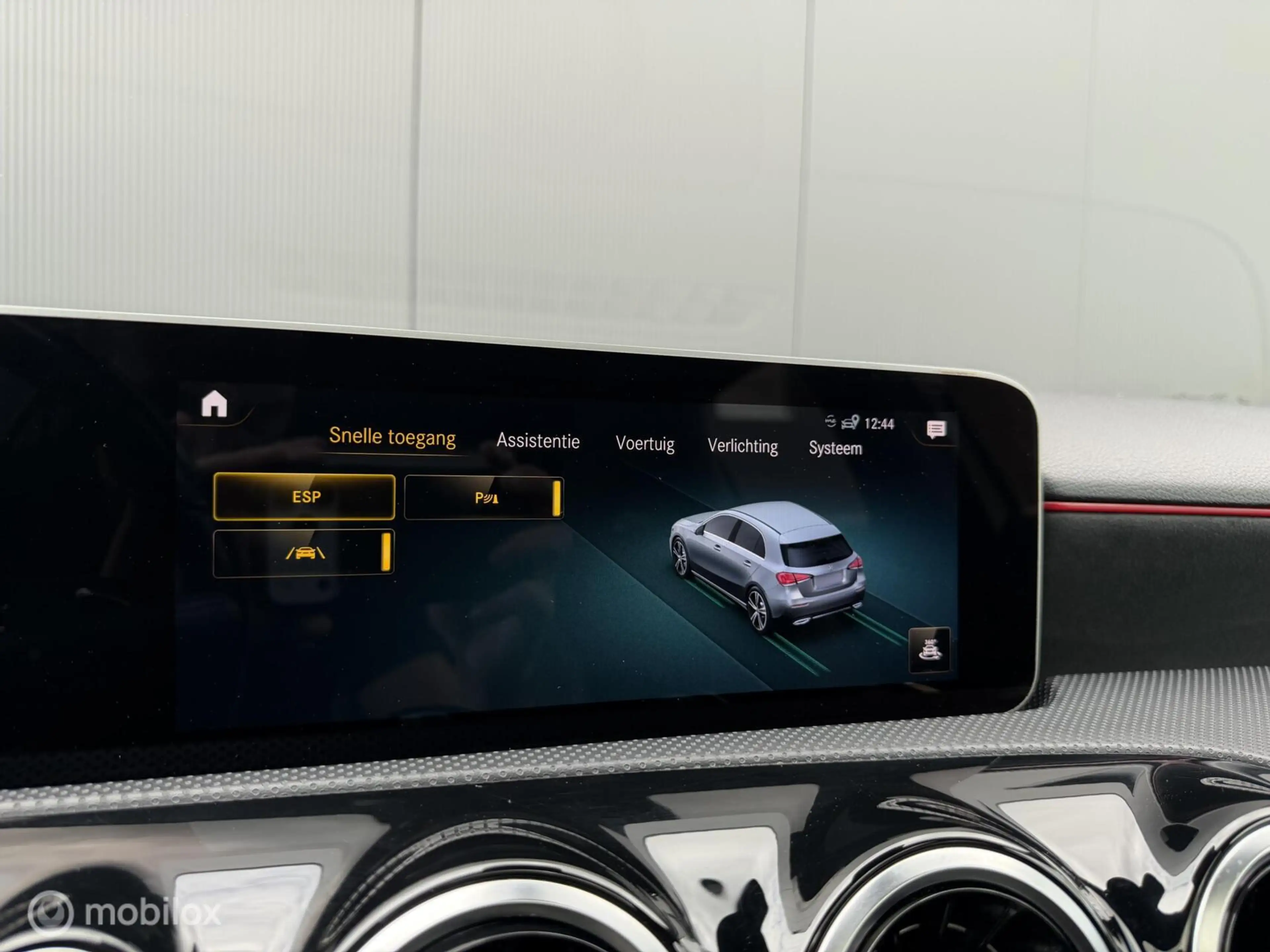 Mercedes-Benz A 200 AMG/Pano/Led/stoelverwarming/Cruise — photo 17