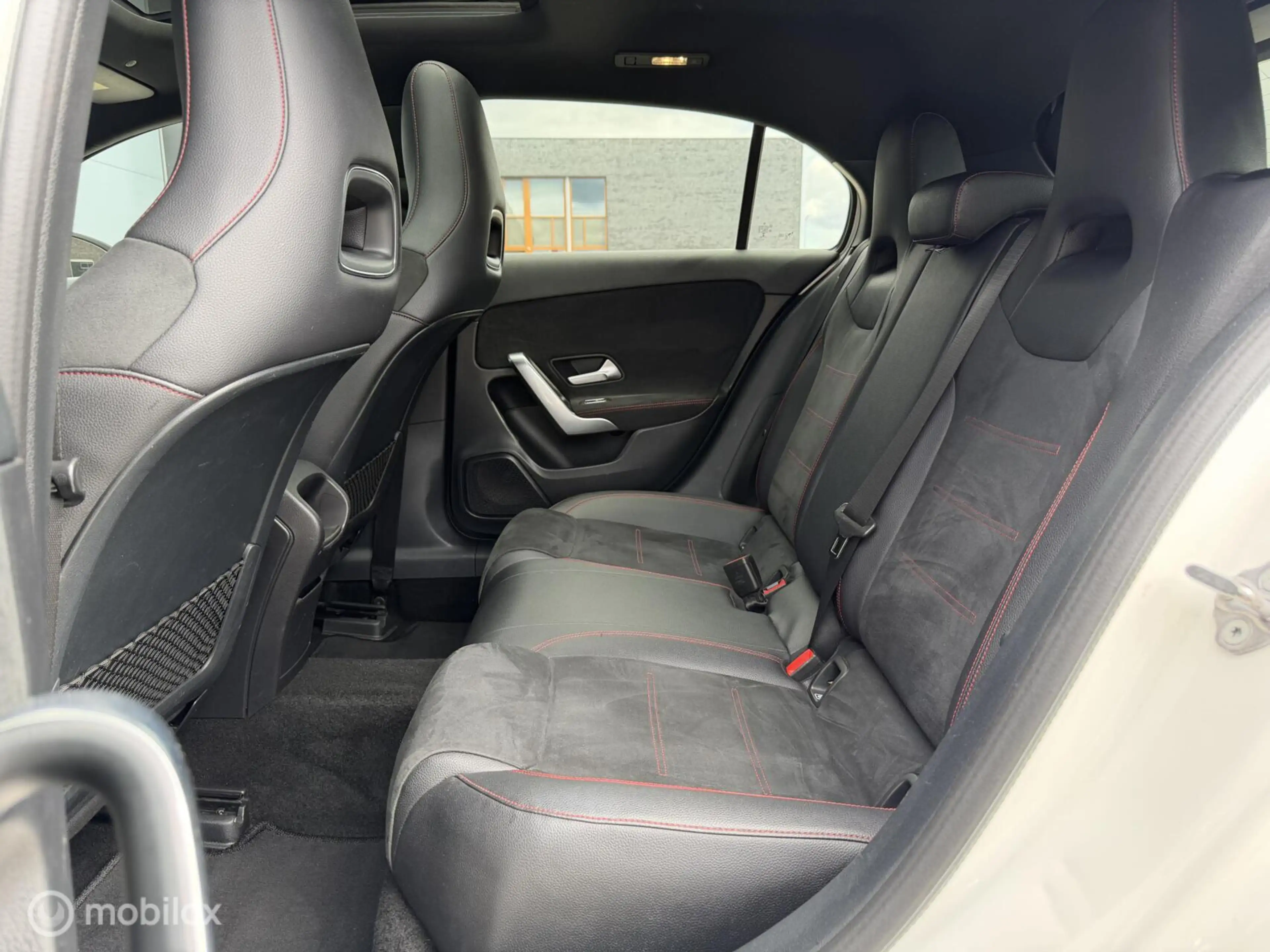 Mercedes-Benz A 200 AMG/Pano/Led/stoelverwarming/Cruise — photo 20