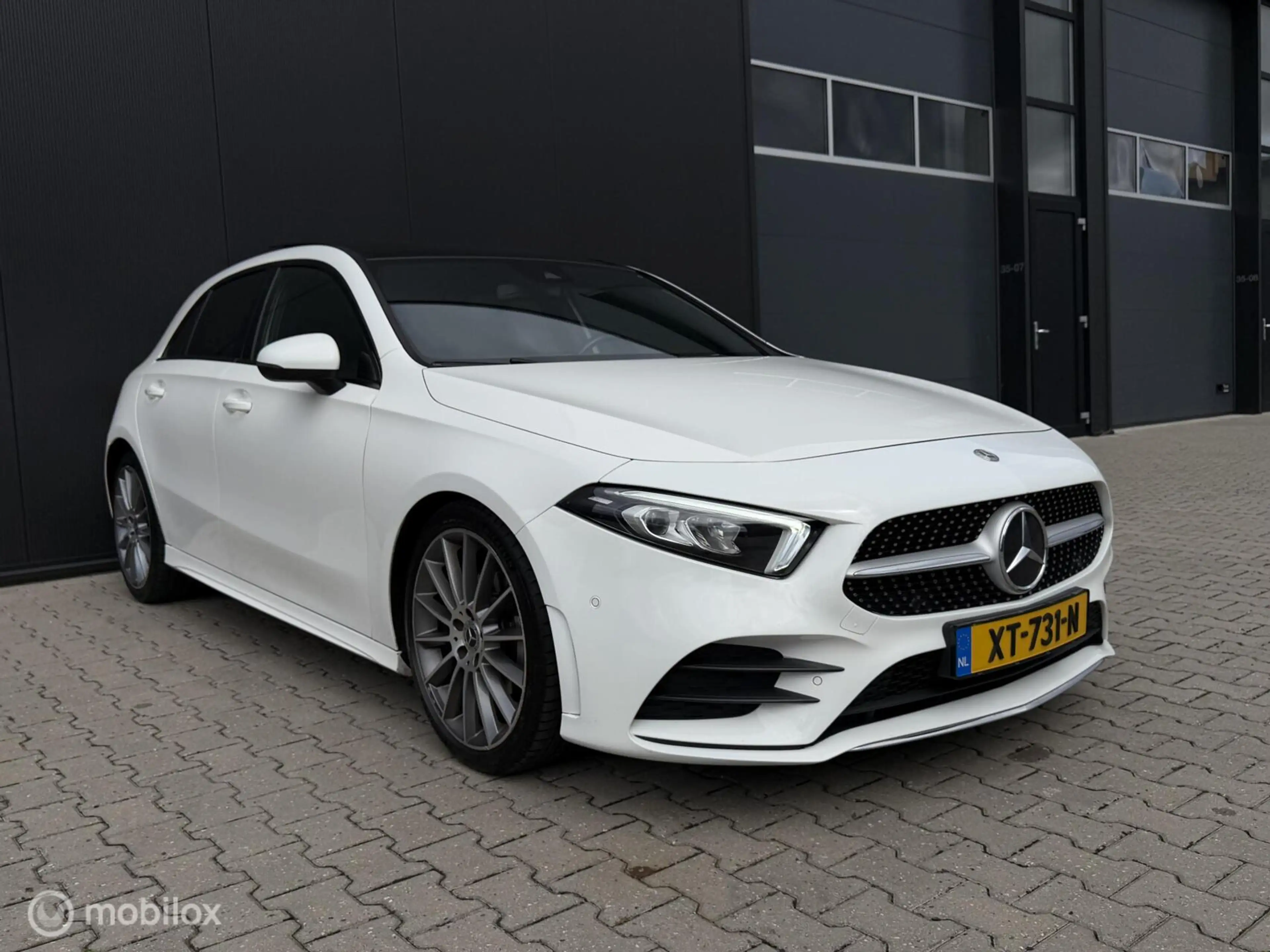 Mercedes-Benz A 200 AMG/Pano/Led/stoelverwarming/Cruise — photo 6