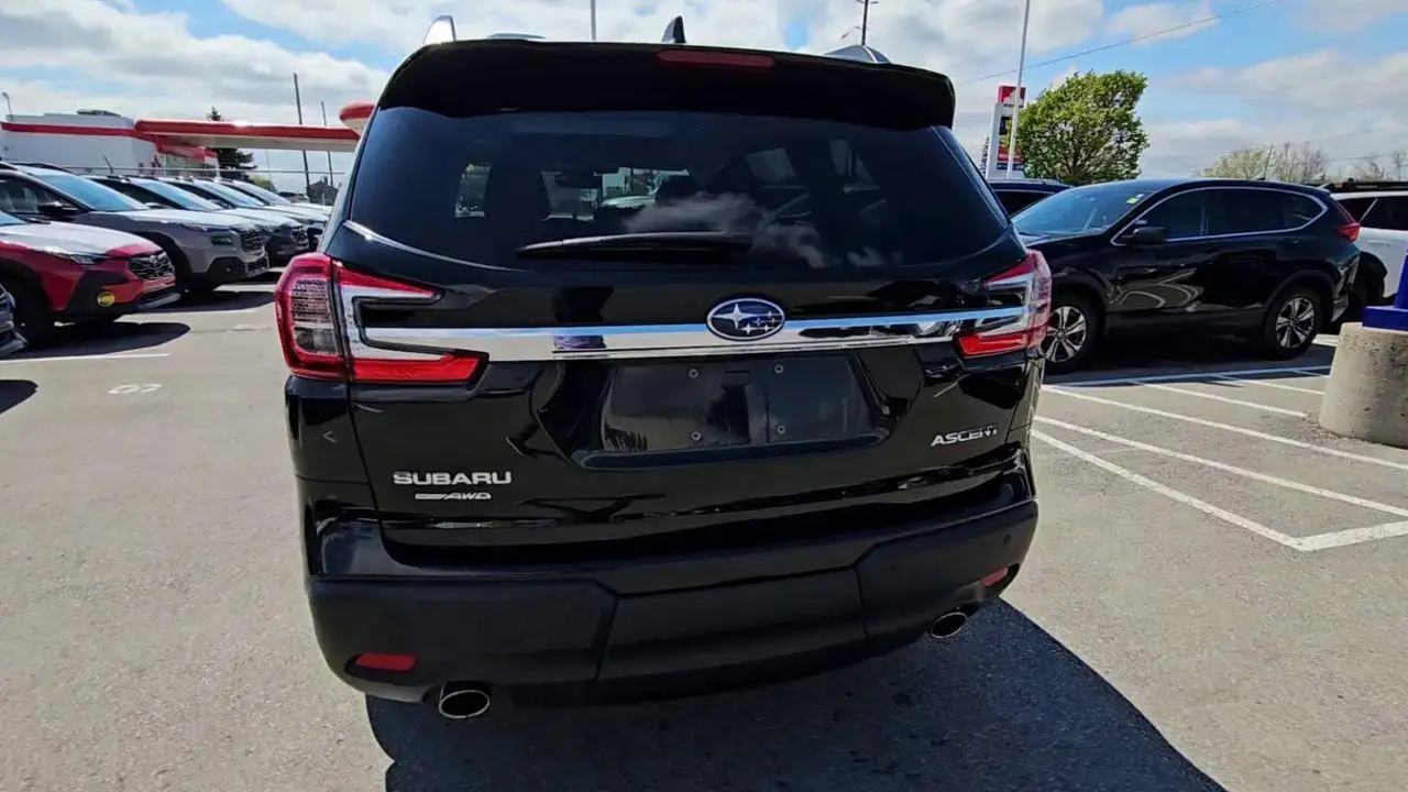Subaru Ascent снимка Subaru Ascent