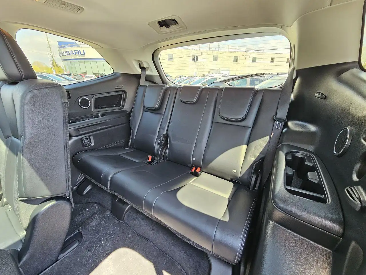 Subaru Ascent снимка Subaru Ascent