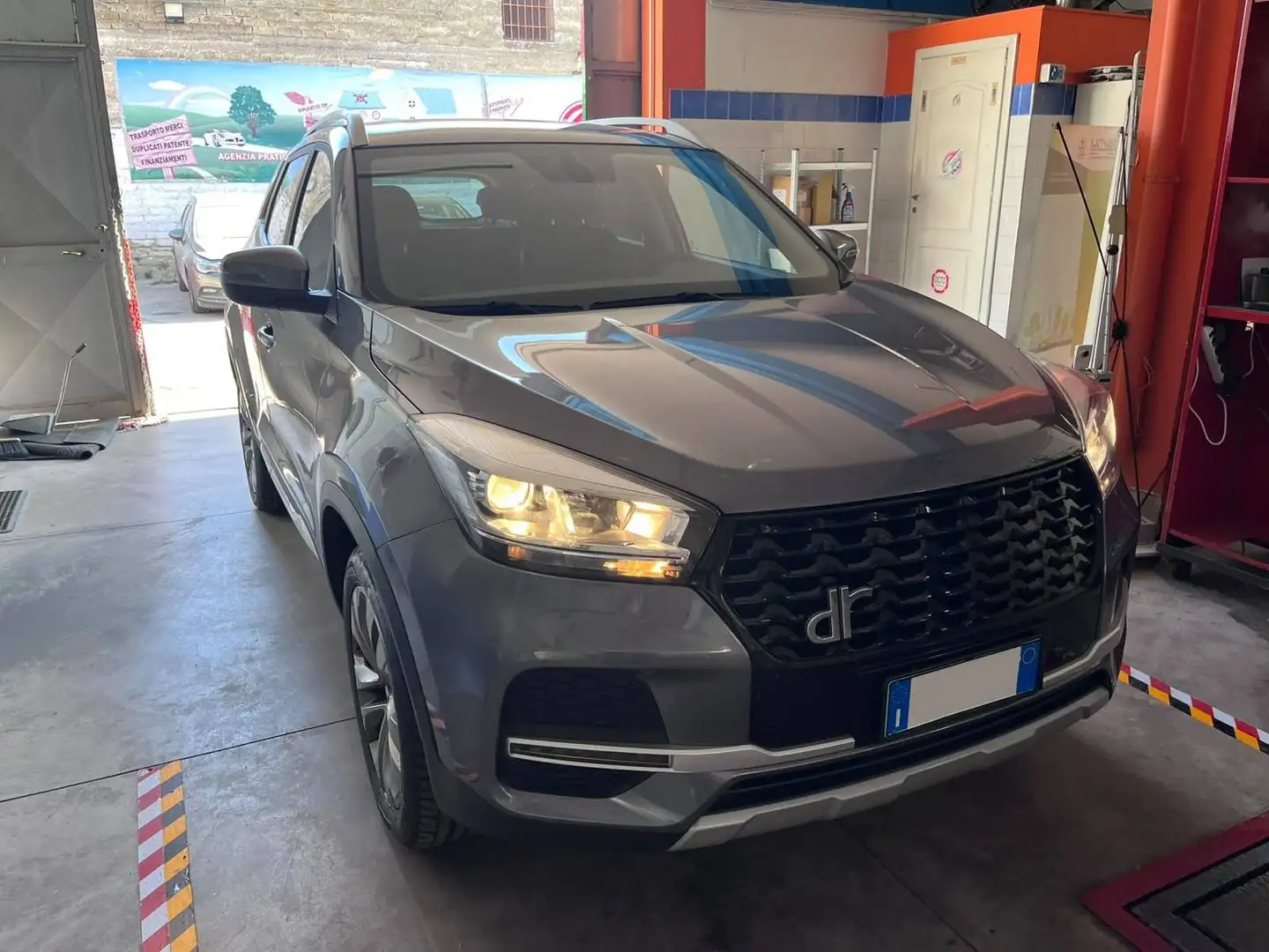 DR Automobiles DR4.0 DR 4.0 1.5 GPL DELUXE | 2022 | 55.000 KM | TETTO PANORAMICO | FULL OPTIONAL Grau - 1