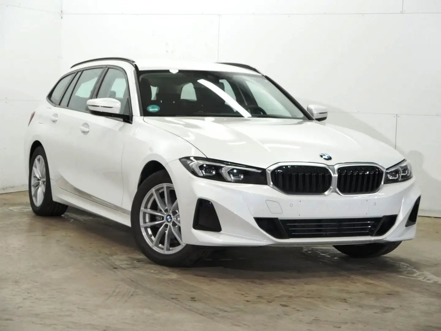 BMW 318 318i Touring Sport+ M Shadow AHK Driving Sound Weiß - 2