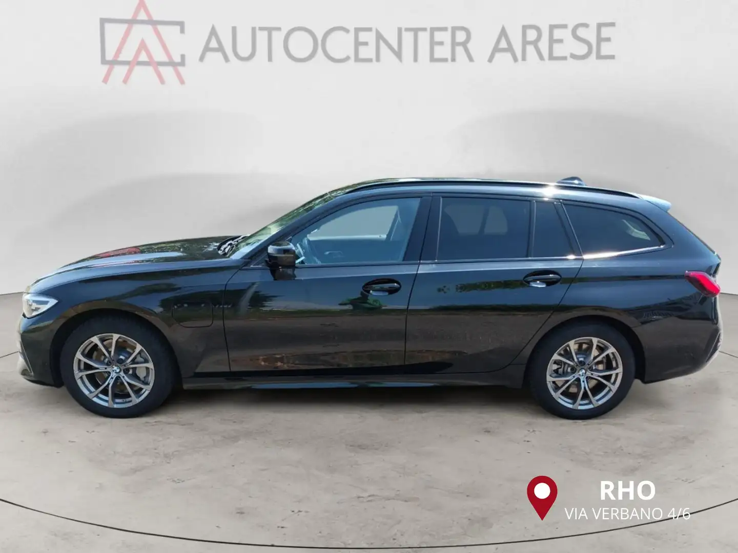 BMW 330 e xDrive Touring Sport Nero - 2