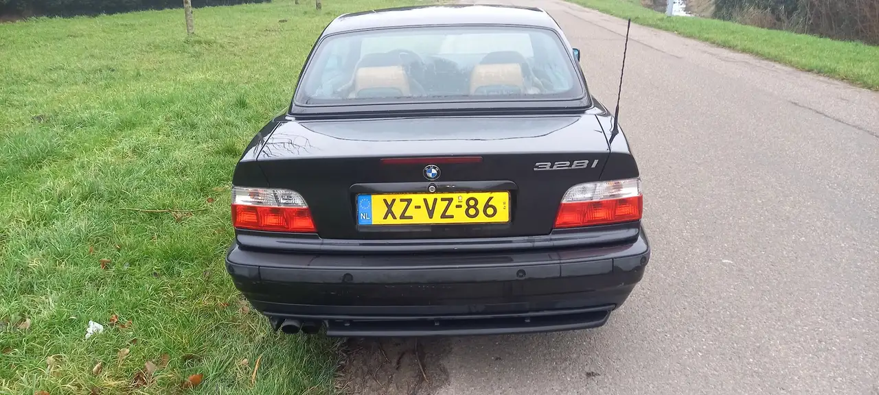 BMW 328i Exclusiv Edition, foto 8