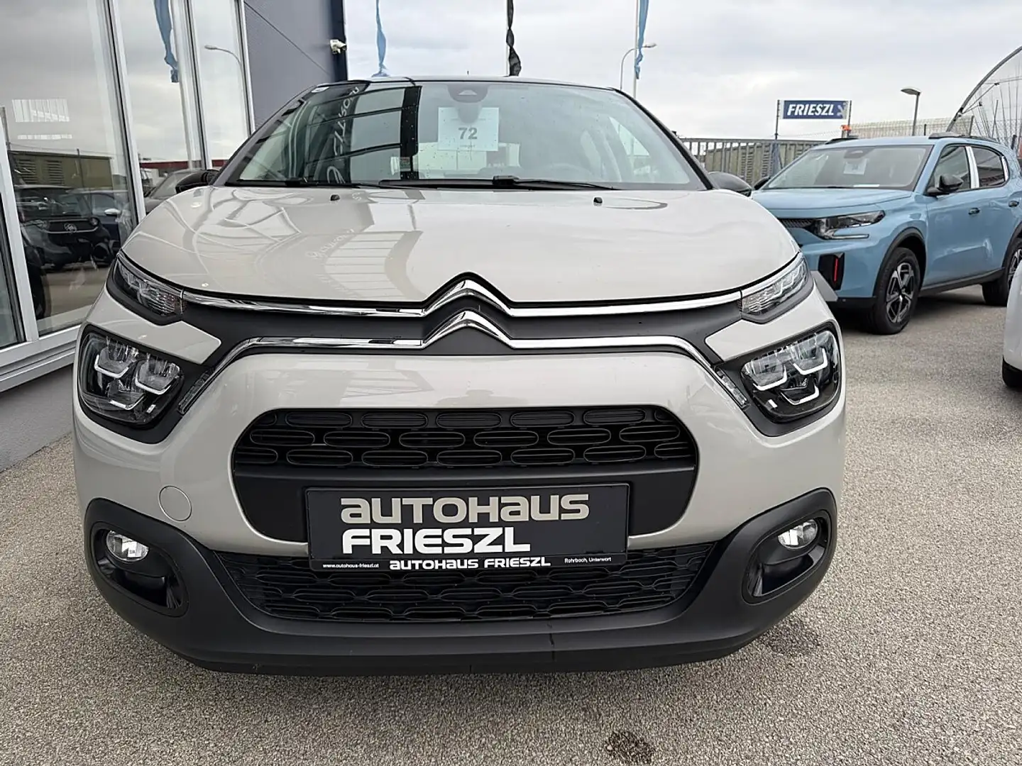 Citroen C3 1.2 PureTech 82 Shine Stop&Start (EURO 6d) Beige - 2