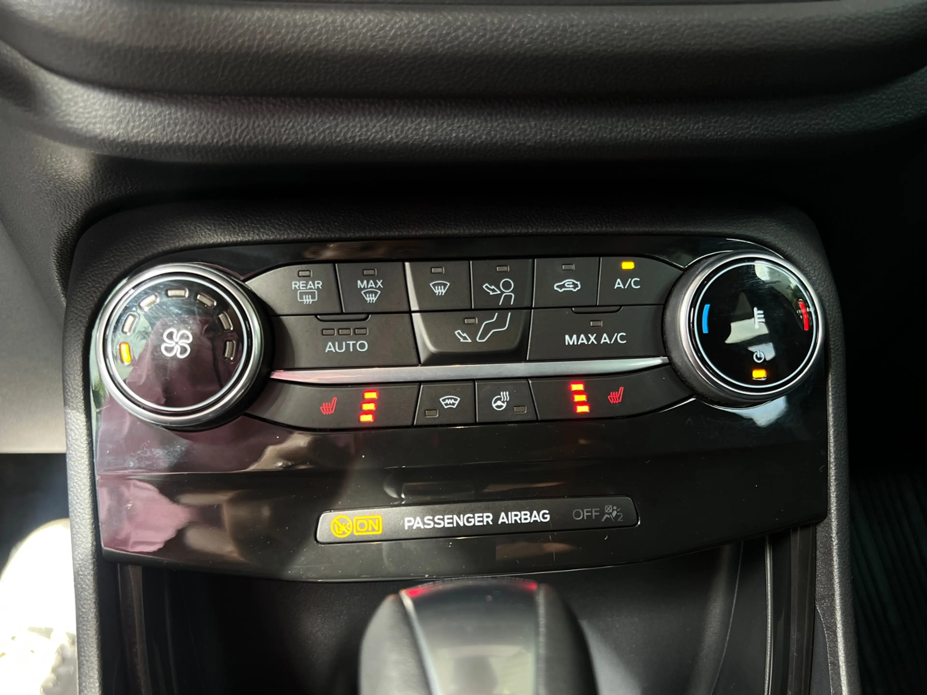 Ford Puma Titanium ACC LED NAVI ALU — photo 12