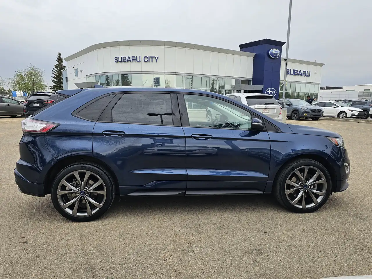Ford Edge снимка Ford Edge