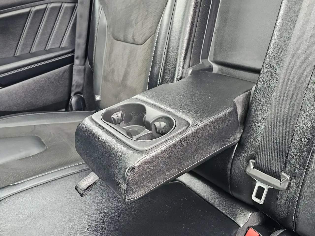 Ford Edge снимка Ford Edge