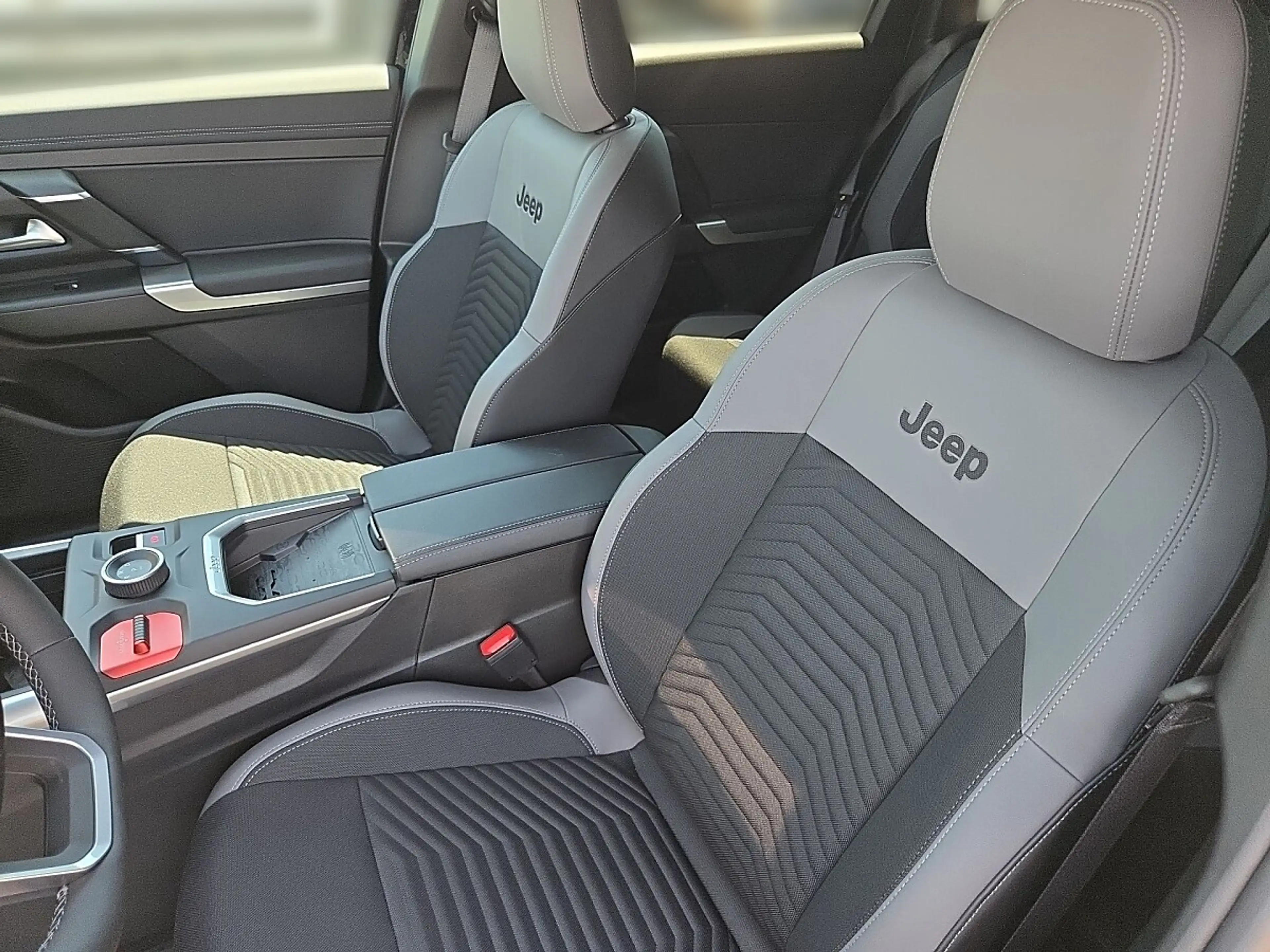 Jeep Compass 1.2 e-Hybrid First Edition e-DCT6