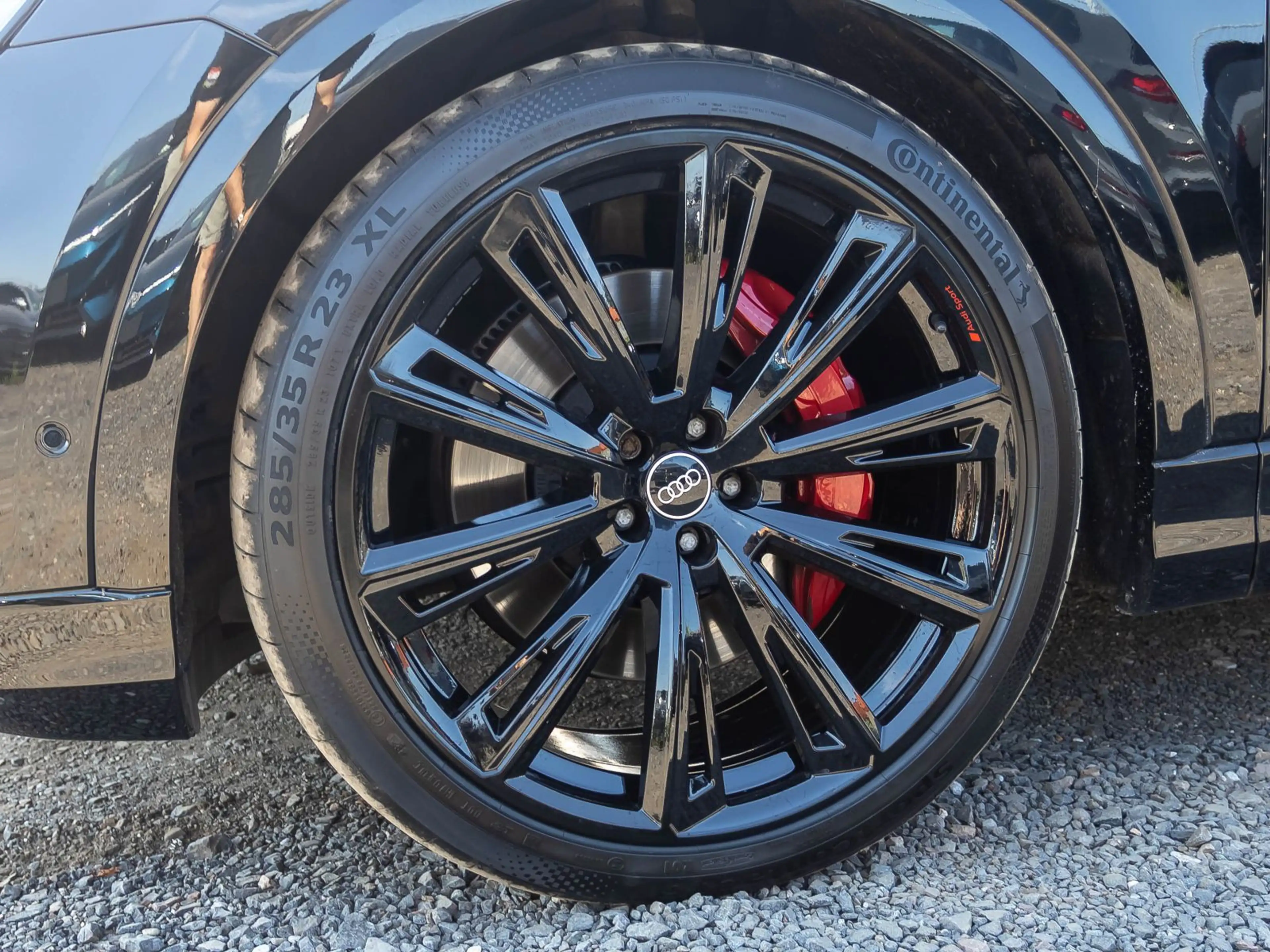 Audi SQ8 competition plus Matrix Standhzg Luftfederun — photo 12