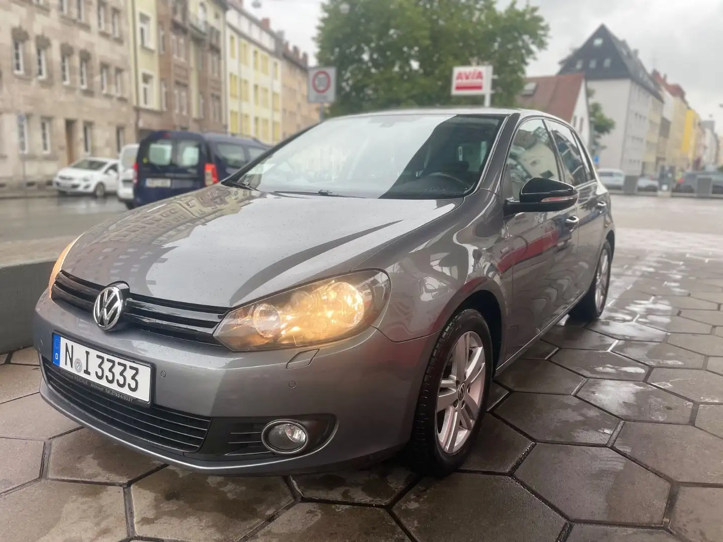 Volkswagen Golf VI Match Šedá - 1