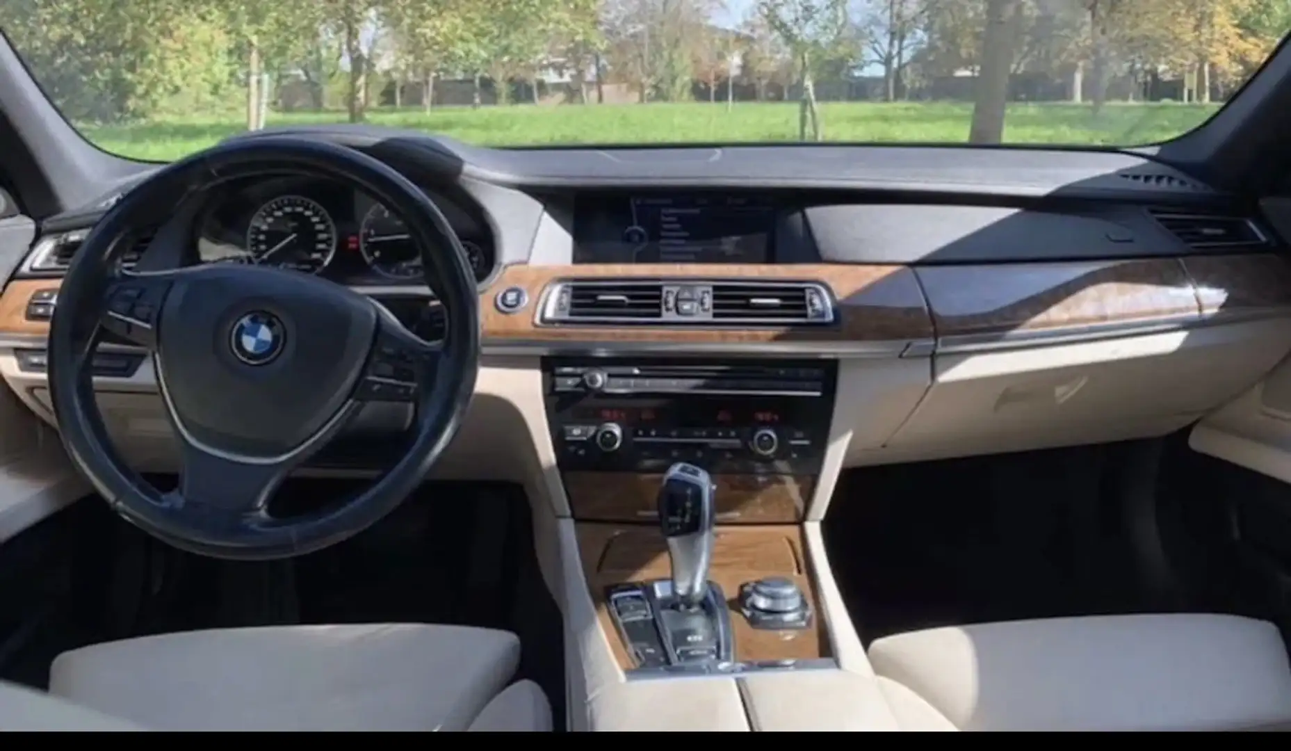 BMW 730 Österreich-Paket - 2