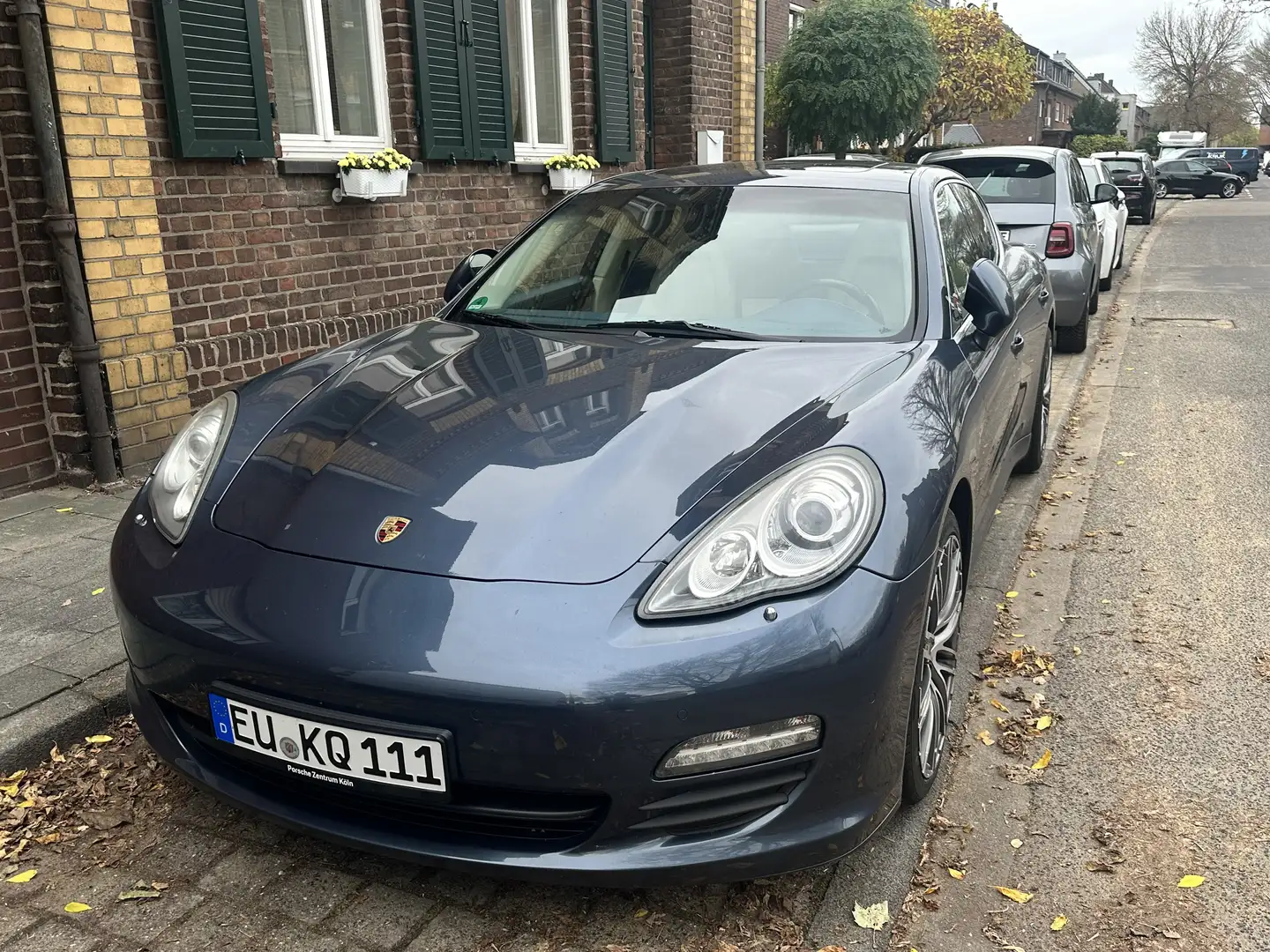 Porsche Panamera S Blau - 1