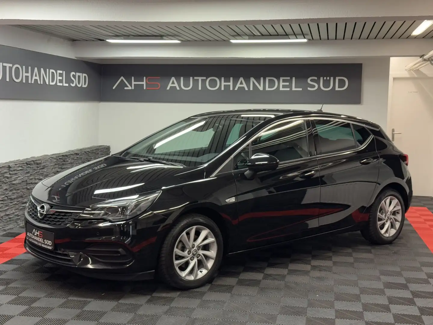 Opel Astra Elegance *NAVIGATION*SHZ*ALU*LED Schwarz - 1