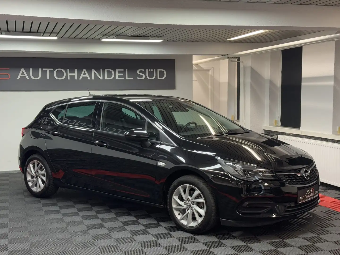 Opel Astra Elegance *NAVIGATION*SHZ*ALU*LED Schwarz - 2